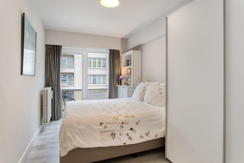 Stijlvol hoekappartement met zeezicht, licht en topligging in hartje Oostende foto 13