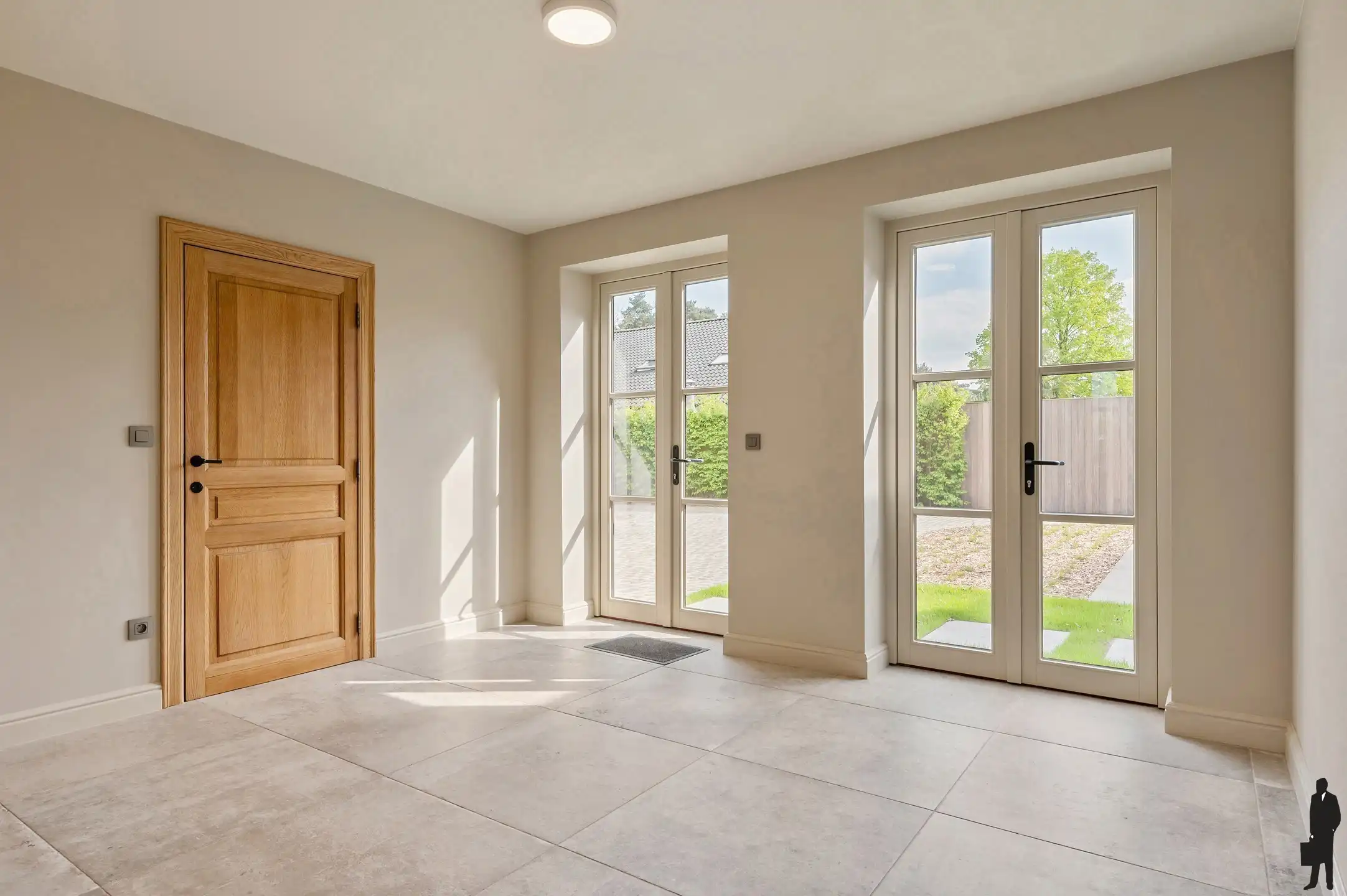 Hoogwaardig, gerenoveerde villa op een perceel van 3.552m² foto 11