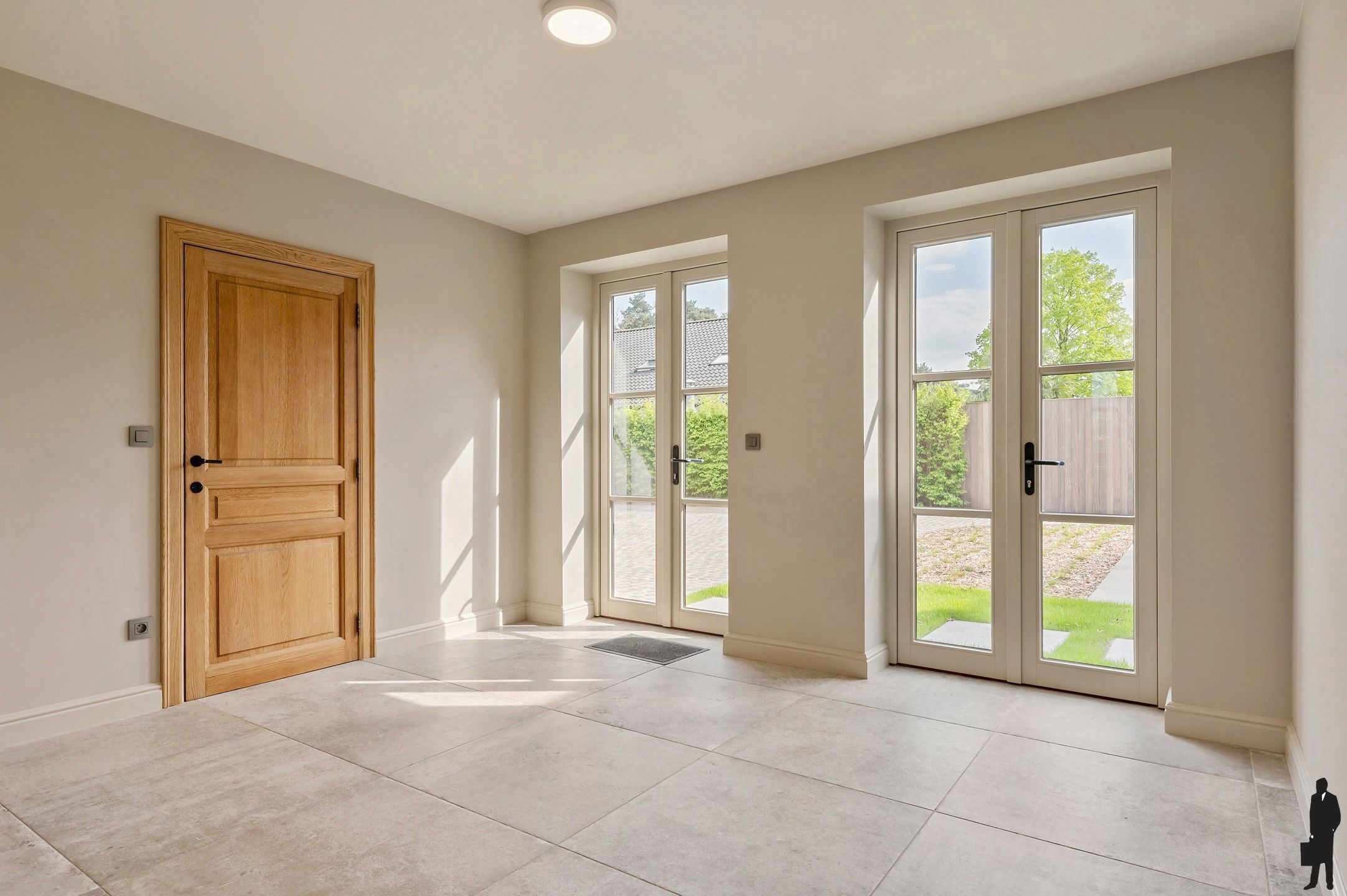 Hoogwaardig, gerenoveerde villa op een perceel van 3.552m² foto 11