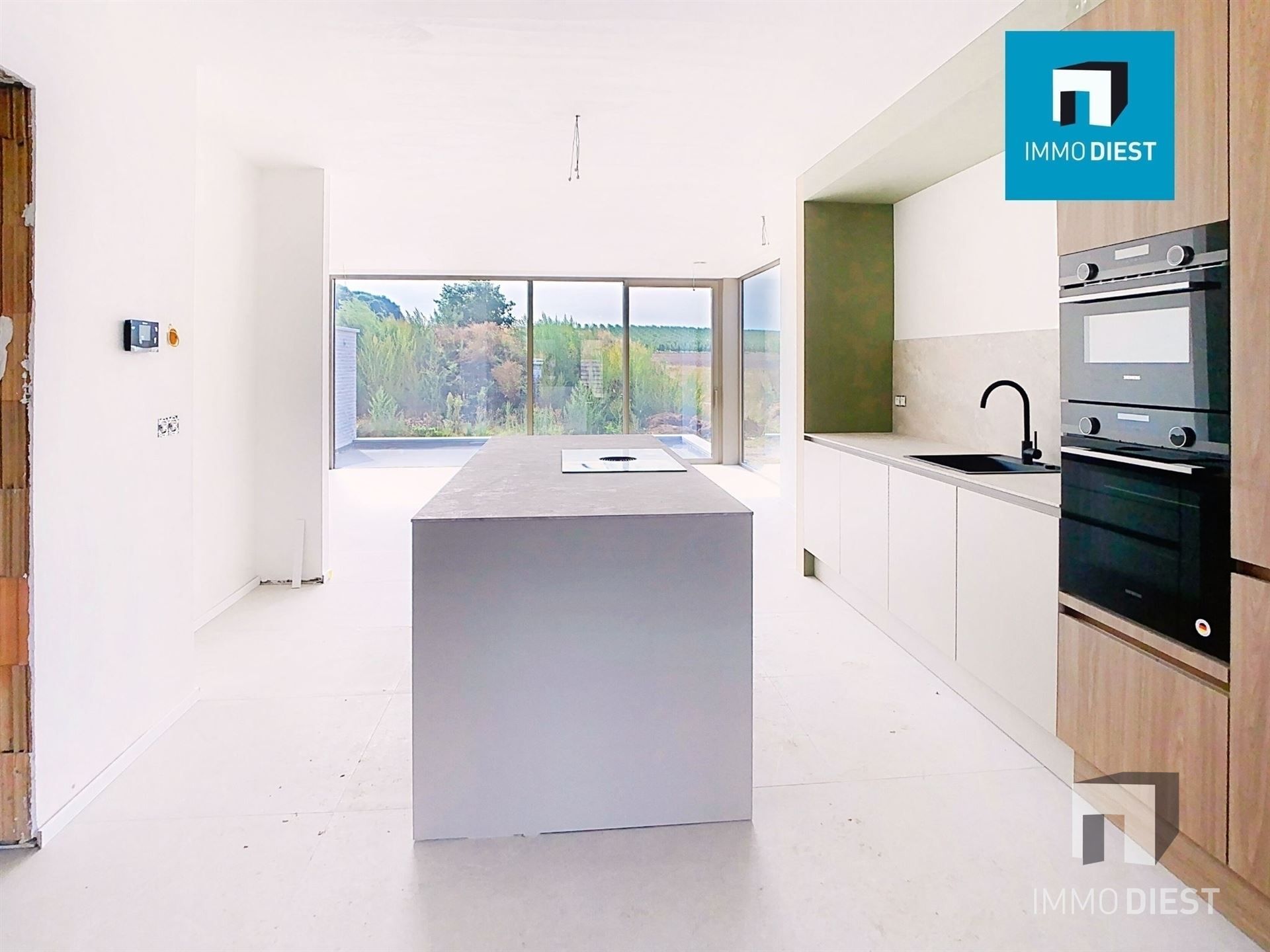 Moderne nieuwbouwwoning met knappe afwerking te Bekkevoort foto 2