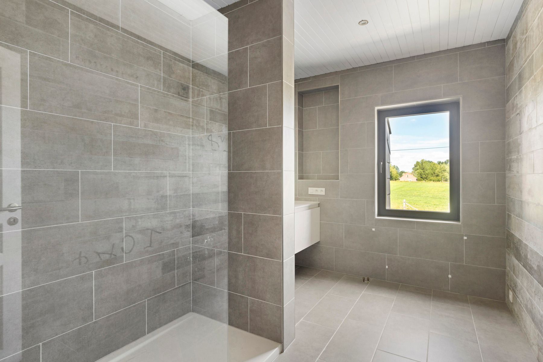 Stijlvolle villa op toplocatie in het groen foto 16