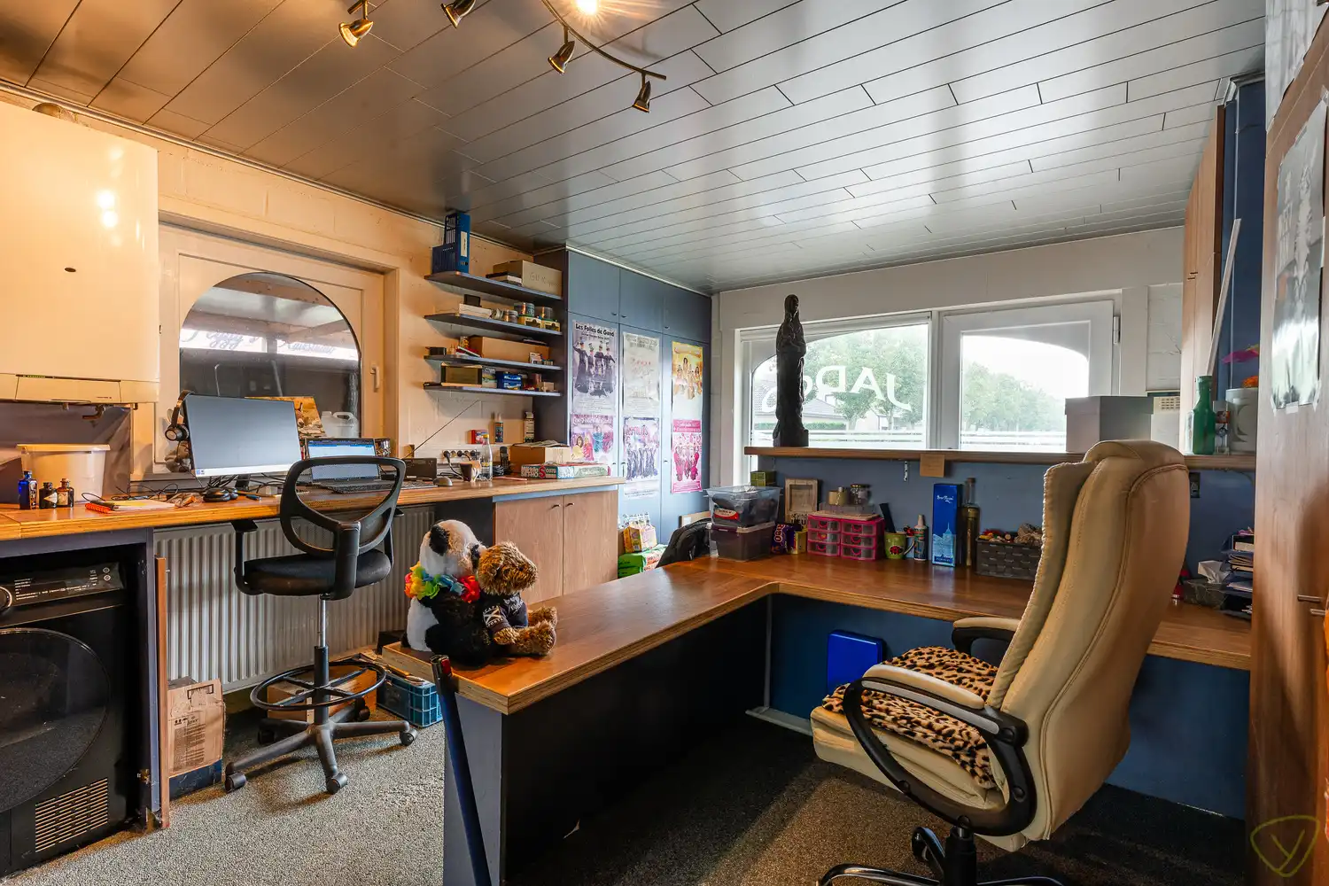 Ruime en moderne woning te koop in een rustige woonwijk net buiten het centrum met 3 slaapkamers, bureau en tuin - perfect voor comfortabel en gezinsvriendelijk wonen! foto 20