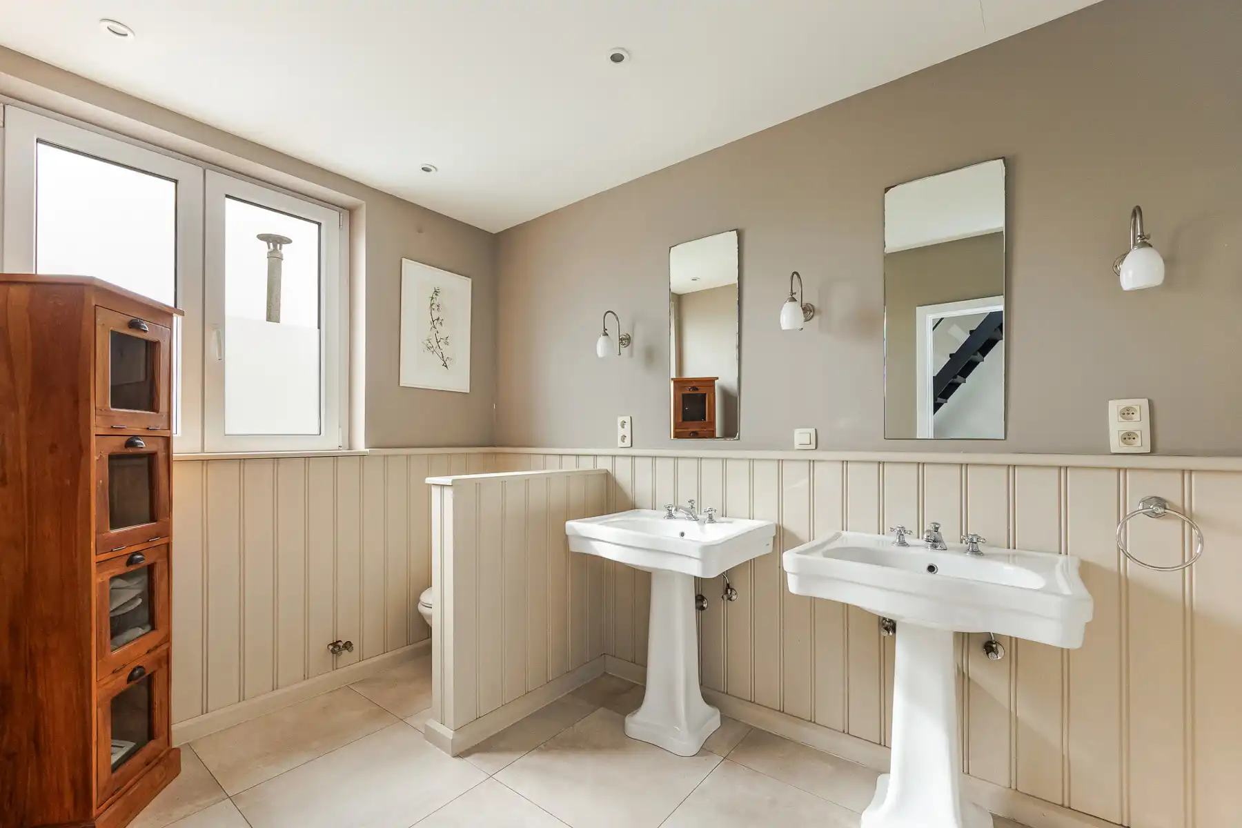 Handelshuis met 7 slaapkamers in het centrum van Stabroek! foto 16