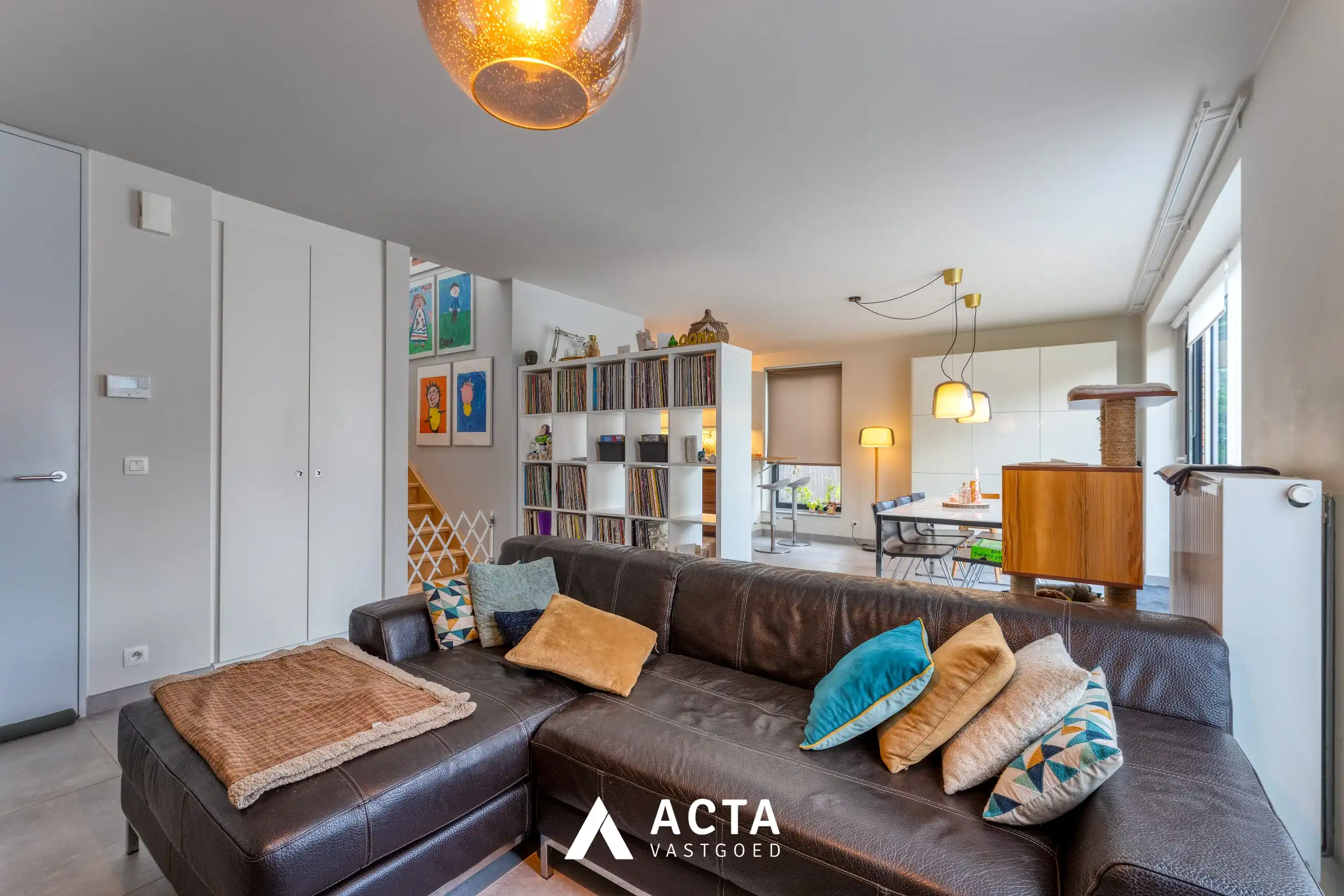 Instapklare halfopen gezinswoning in Baanhof in Oostende foto 4