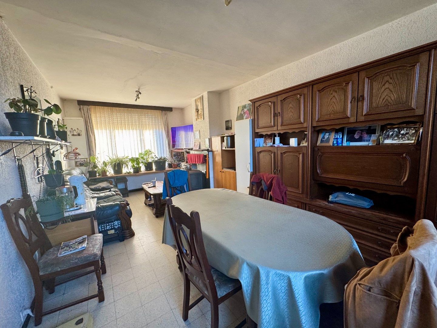 TE RENOVEREN WONING MET 3 SLPKS, KOER EN GARAGE foto 3