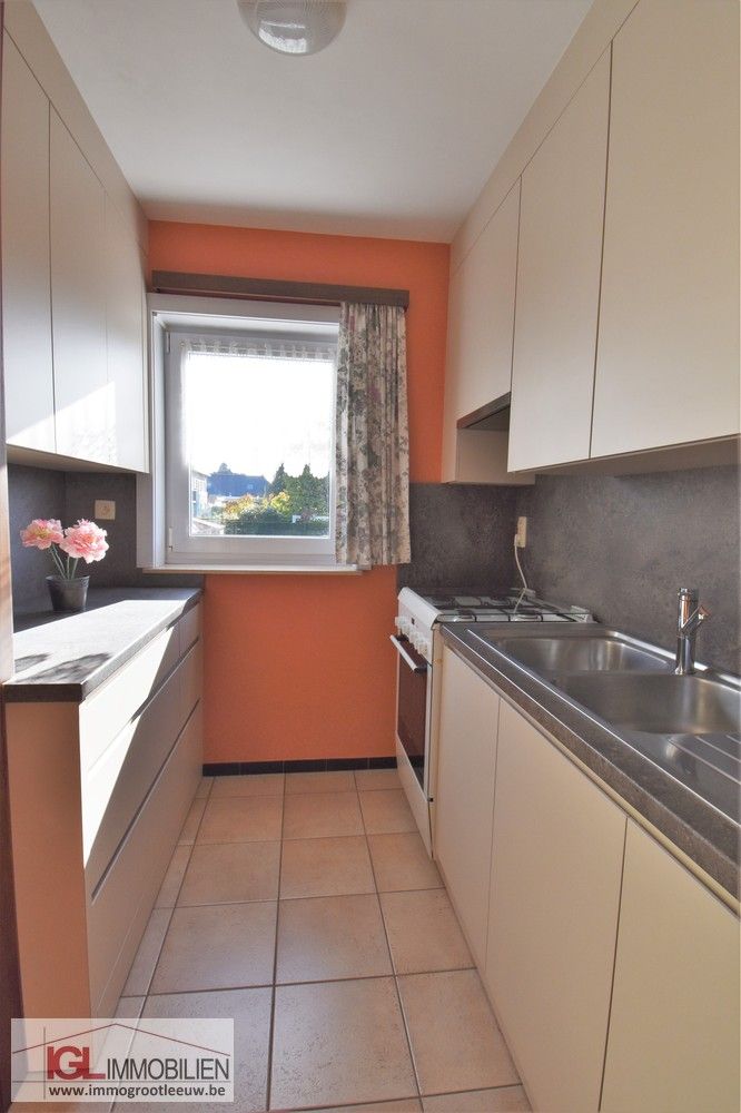 Bel-étage woning met garage zonnige tuin foto 8