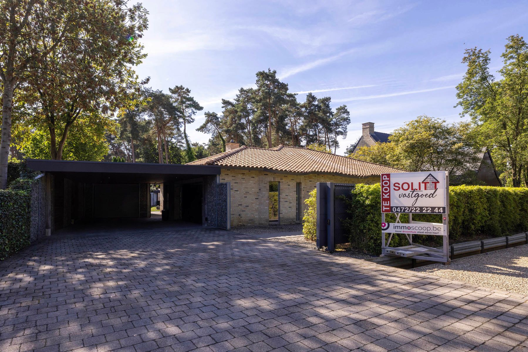 Laagbouwvilla met 3 slpk, 2 bdk, zwembad en poolhouse foto {{pictureIndex}}