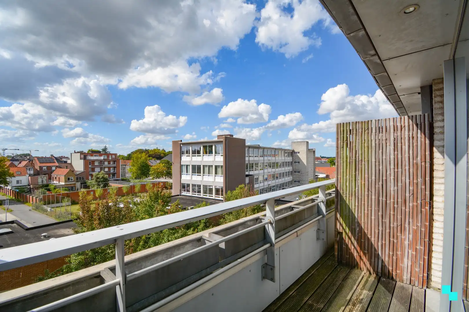 UItzonderlijk ruim appartement aan het water te Roeselare! foto 18