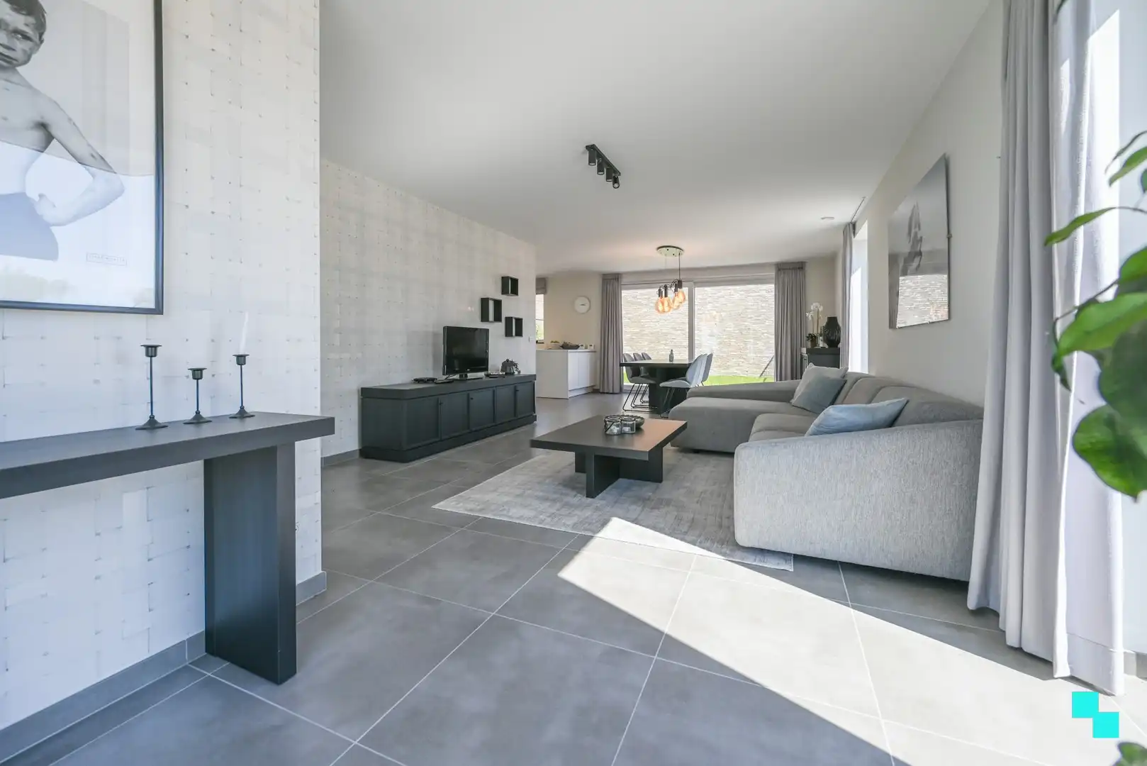 Ruime en energiezuinige nieuwbouwwoning gelegen te Izegem foto 2