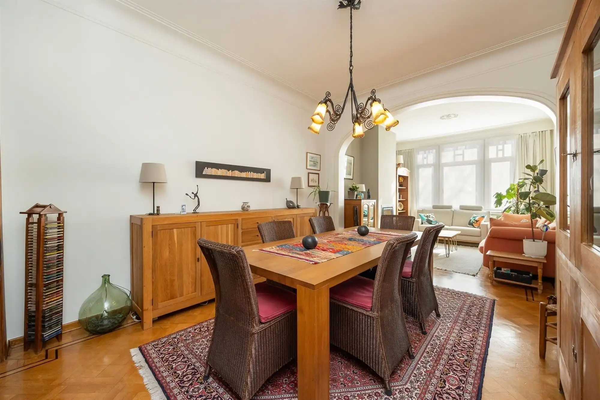 Ruime en instapklare woning met 3 tot 5 slpk en tuin foto 2