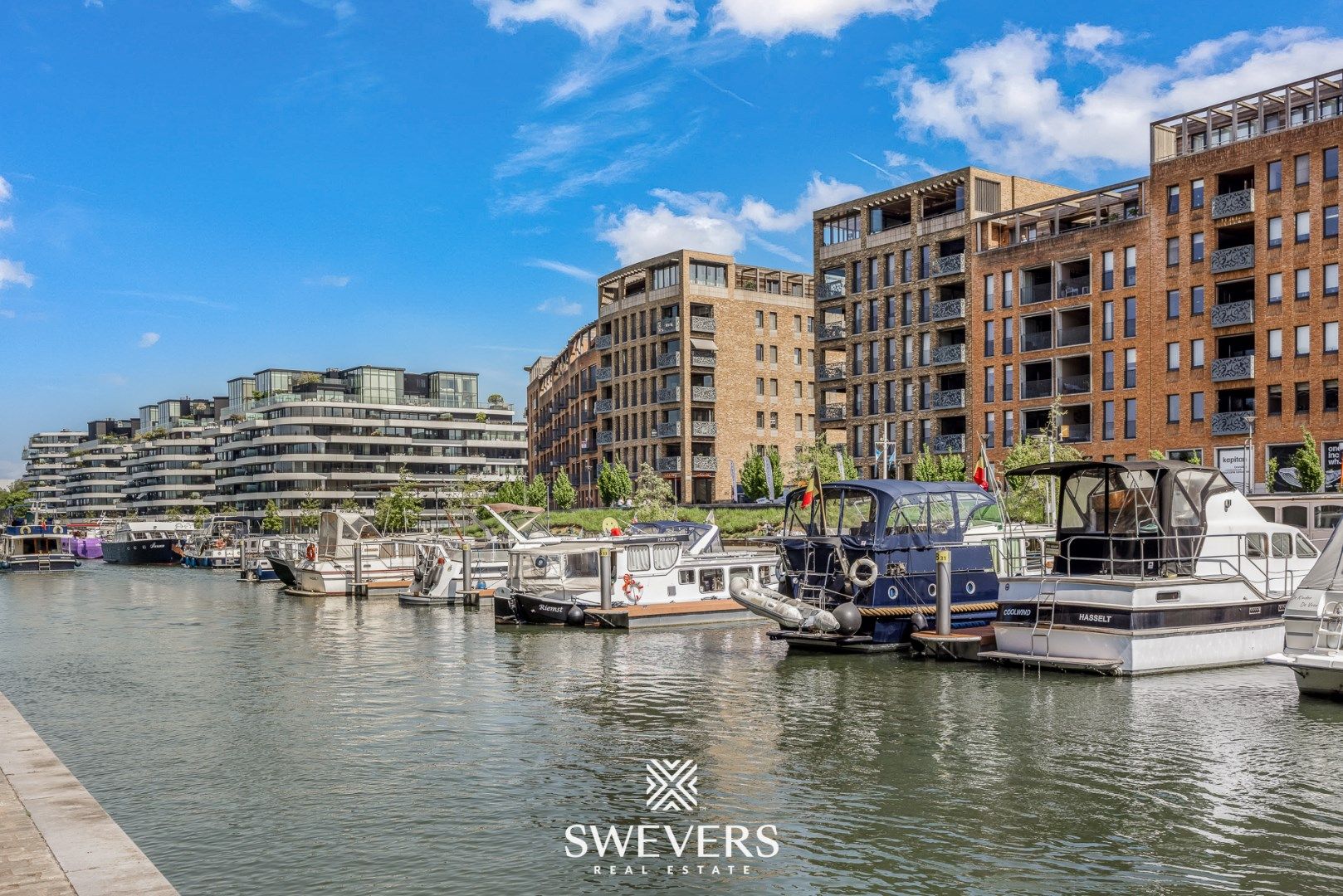 Ruim en modern appartement met zicht op de haven in bruisend Quartier Blue foto 32