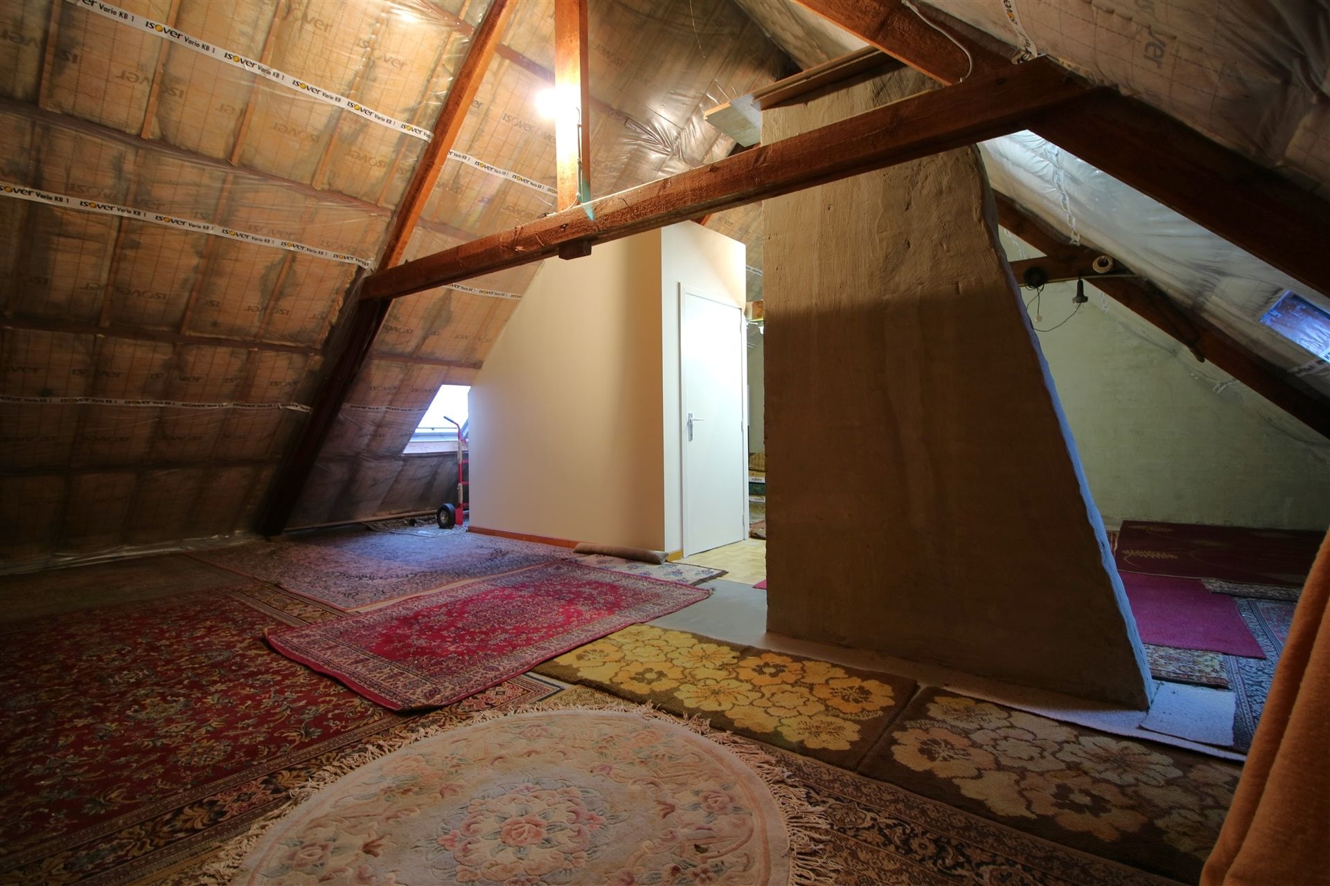 Ruime woning met garage, 4 slpk & tuin foto 21