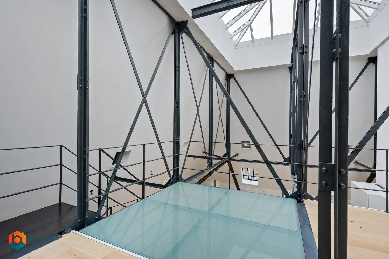 Ruimtelijke industriële loft (+/- 194 m²) met 3 slpkrs foto 15