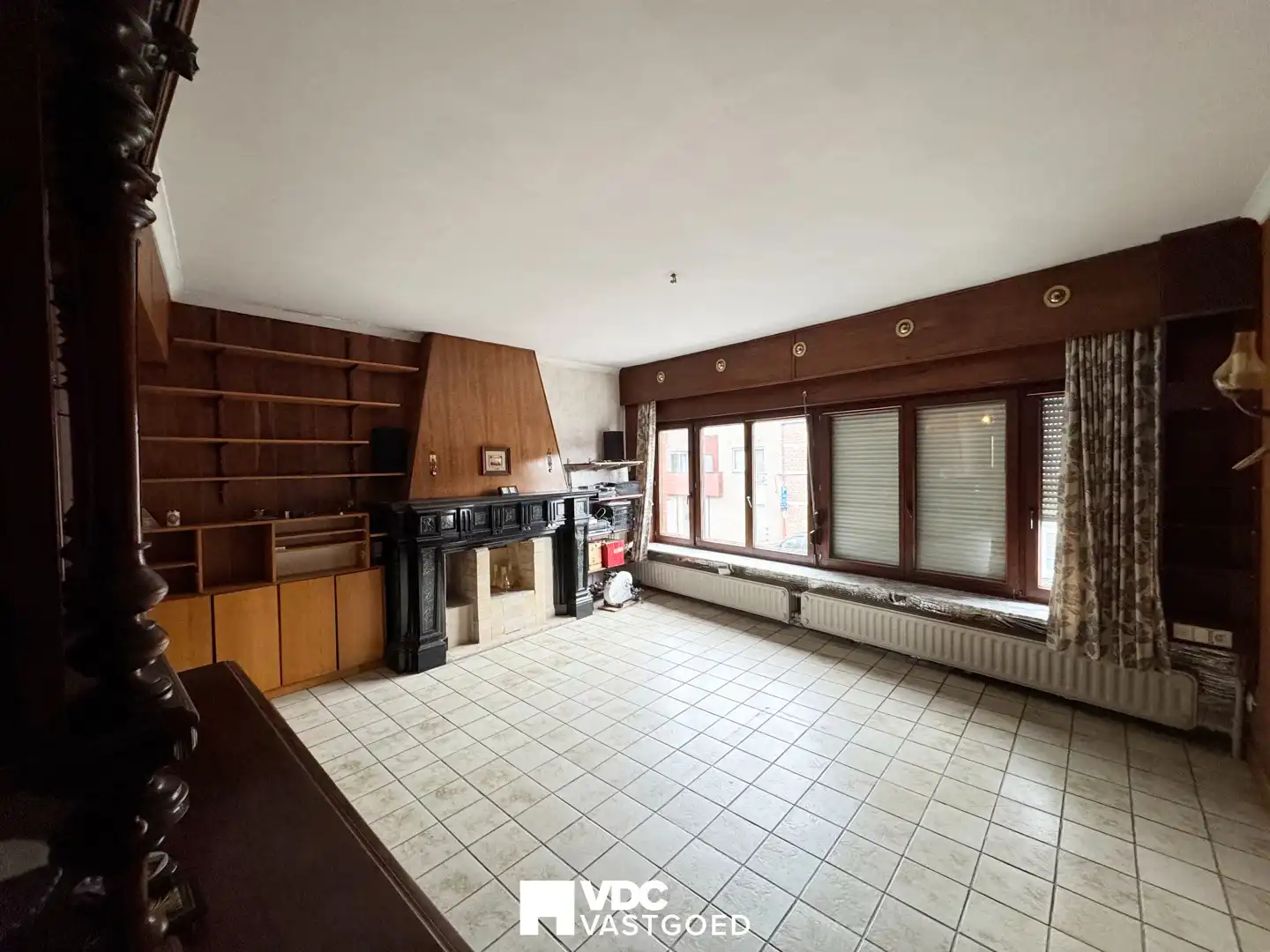 Te renoveren woning met werkplaats, garage en veel potentieel foto 4