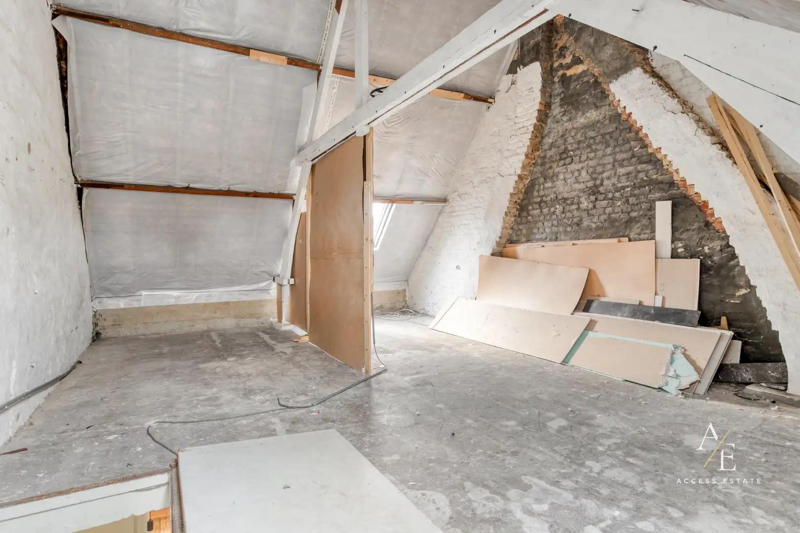 CENTRAAL GELEGEN WONING MET 3 (+2) SLAAPKAMERS EN AFGESLOTEN TUIN IN WEVELGEM foto 15