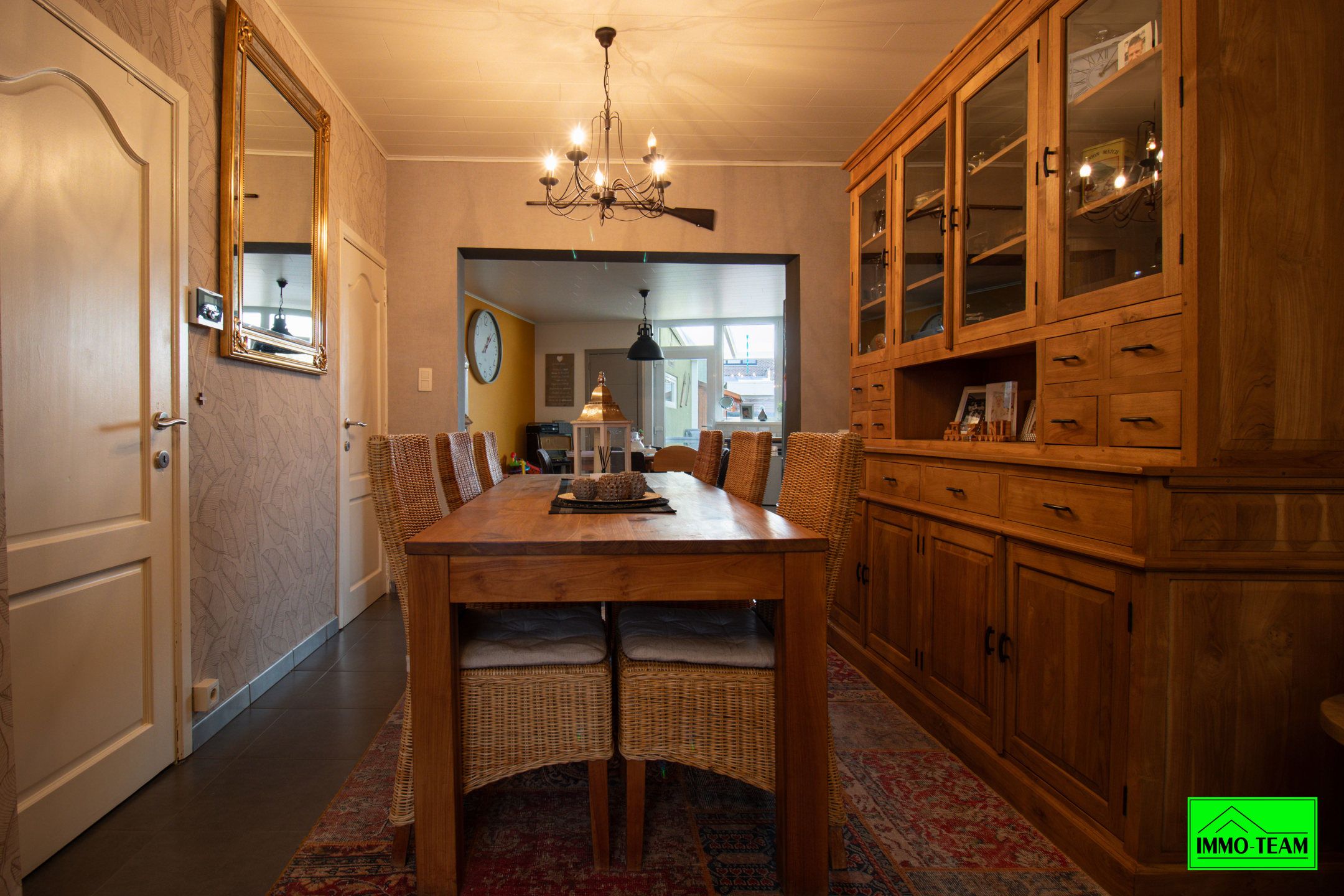Gezellige instapklare woning met 3 slaapkamers foto 3