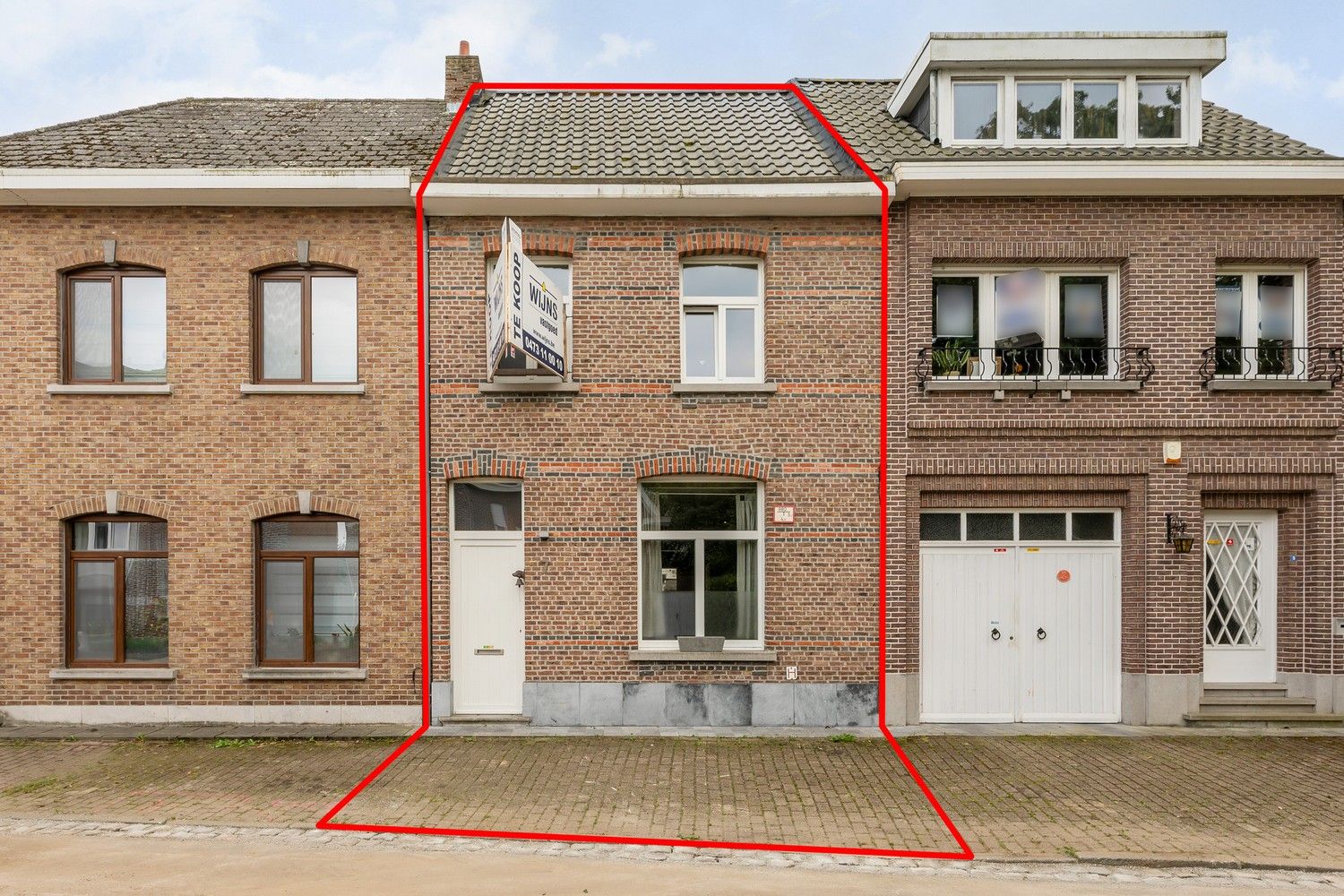 Gunstig en rustig gelegen woning die een grondige renovatie genoot in 2009 met een EPC van 181kwh / (m2 jaar) foto 2