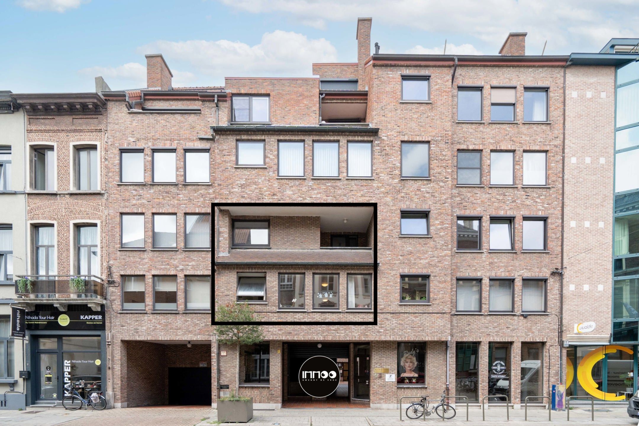 Appartement te koop foto {{pictureIndex}}
