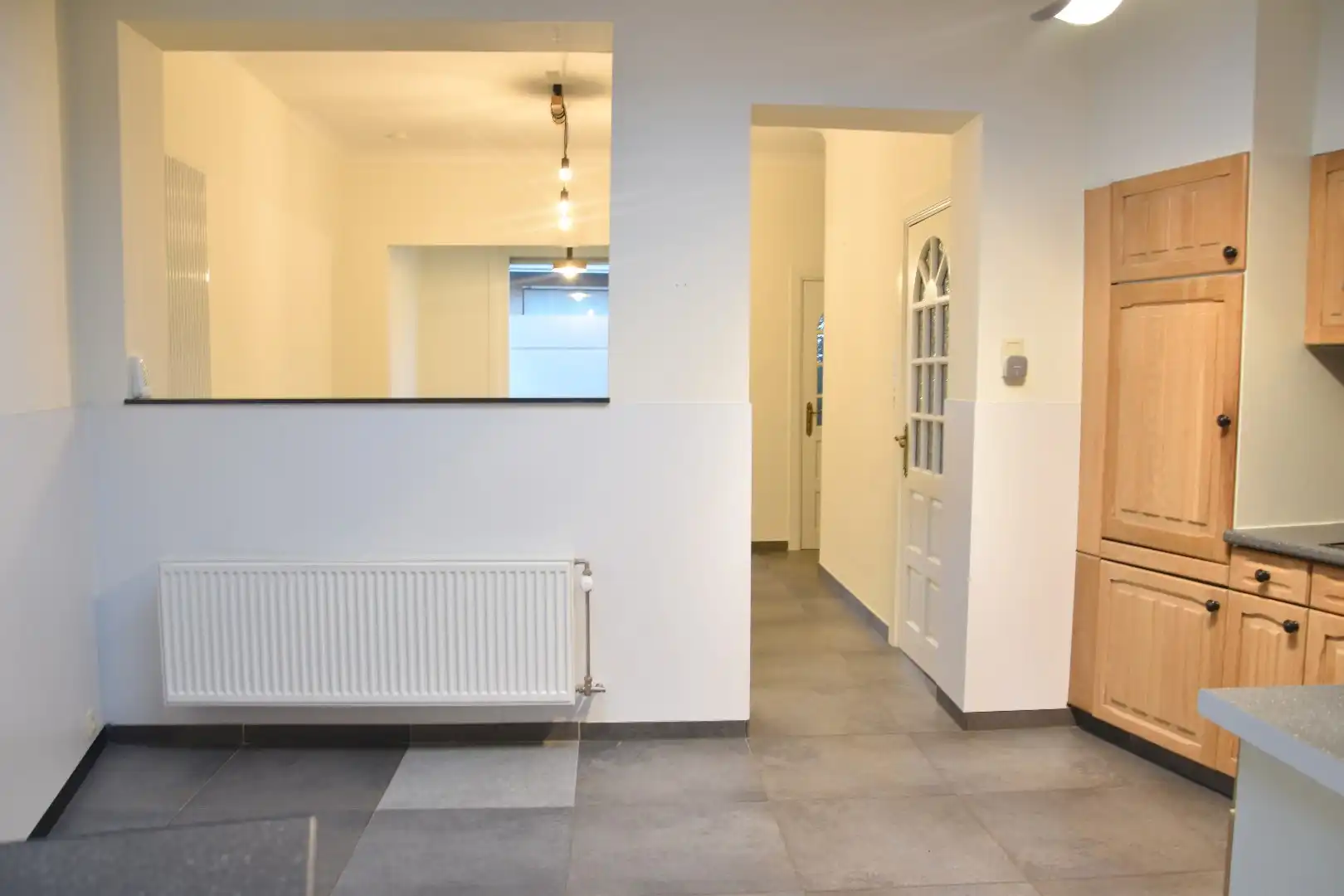 Vernieuwde rijwoning met 3 slaapkamers en een mooi stukje tuin te koop in Bellegem foto 6