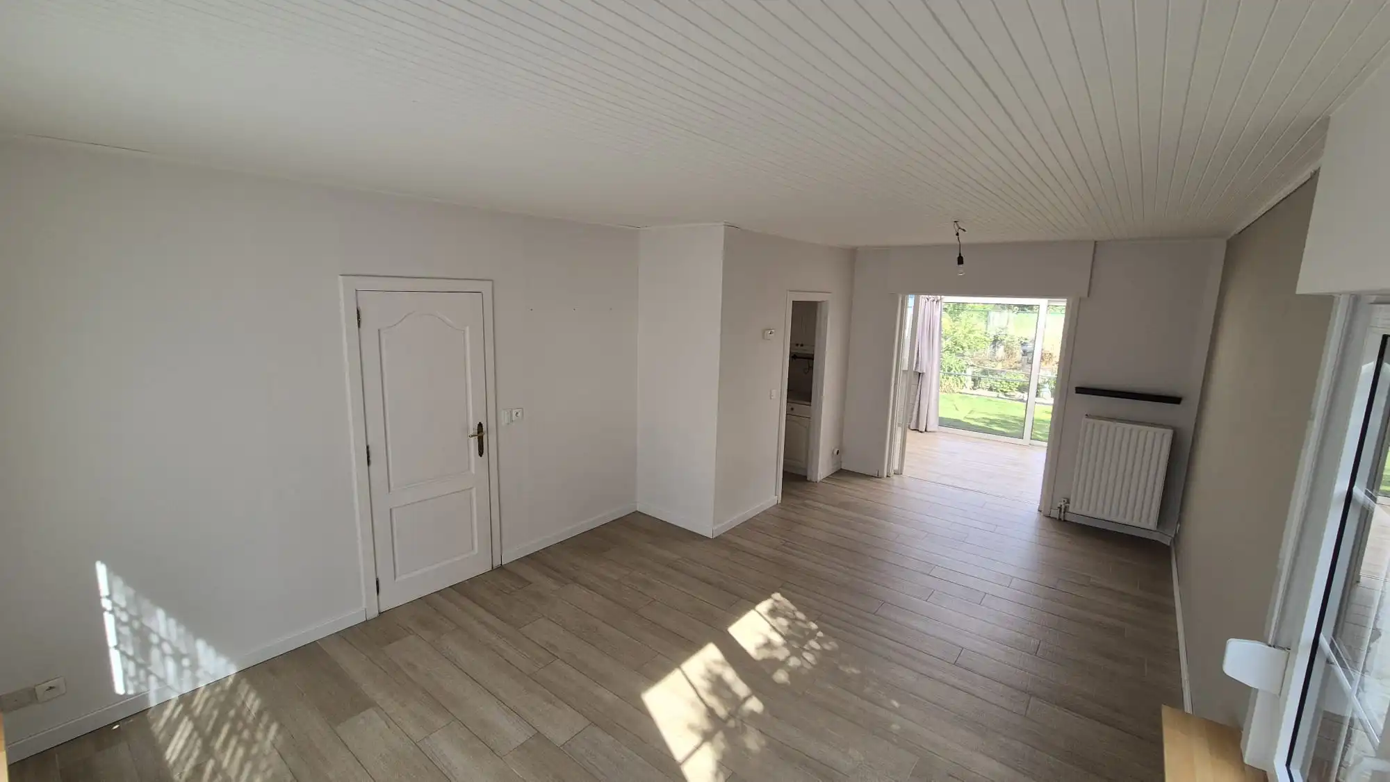 Open bebouwing in centraal gelegen rustige wijk foto 6