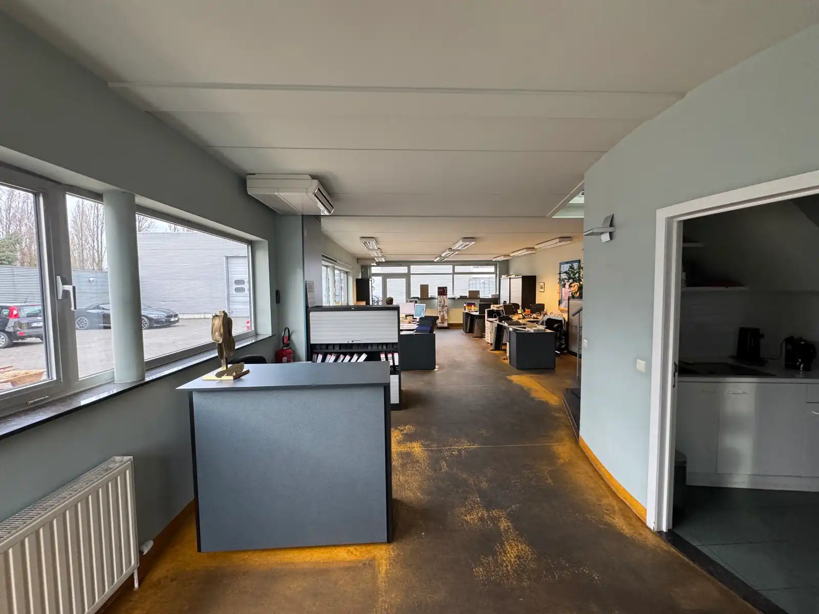 Grote magazijnruimte/atelier met kantoor te koop in Deurne  foto 11