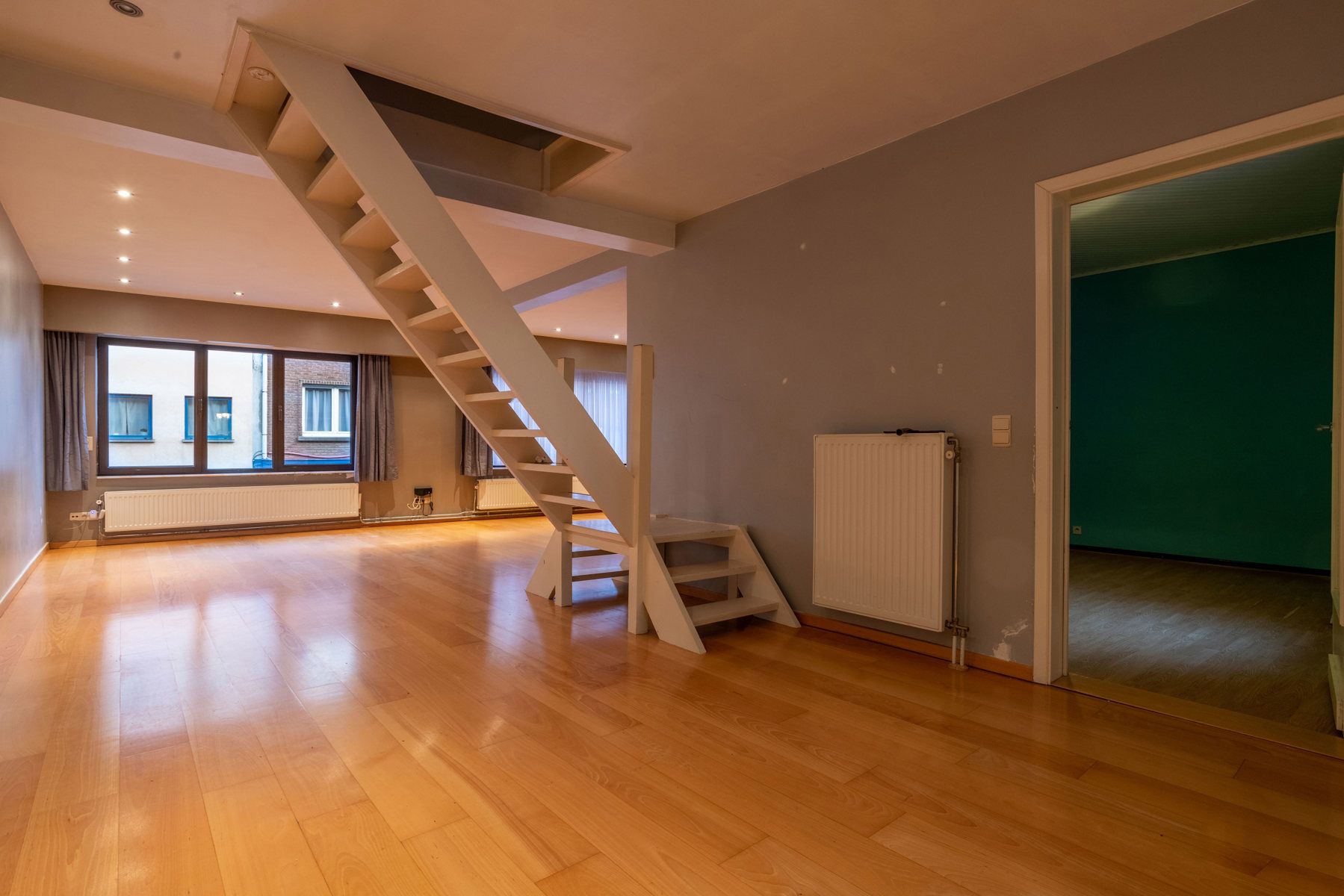 Centraal gelegen handelswoonst te Niel. foto 10