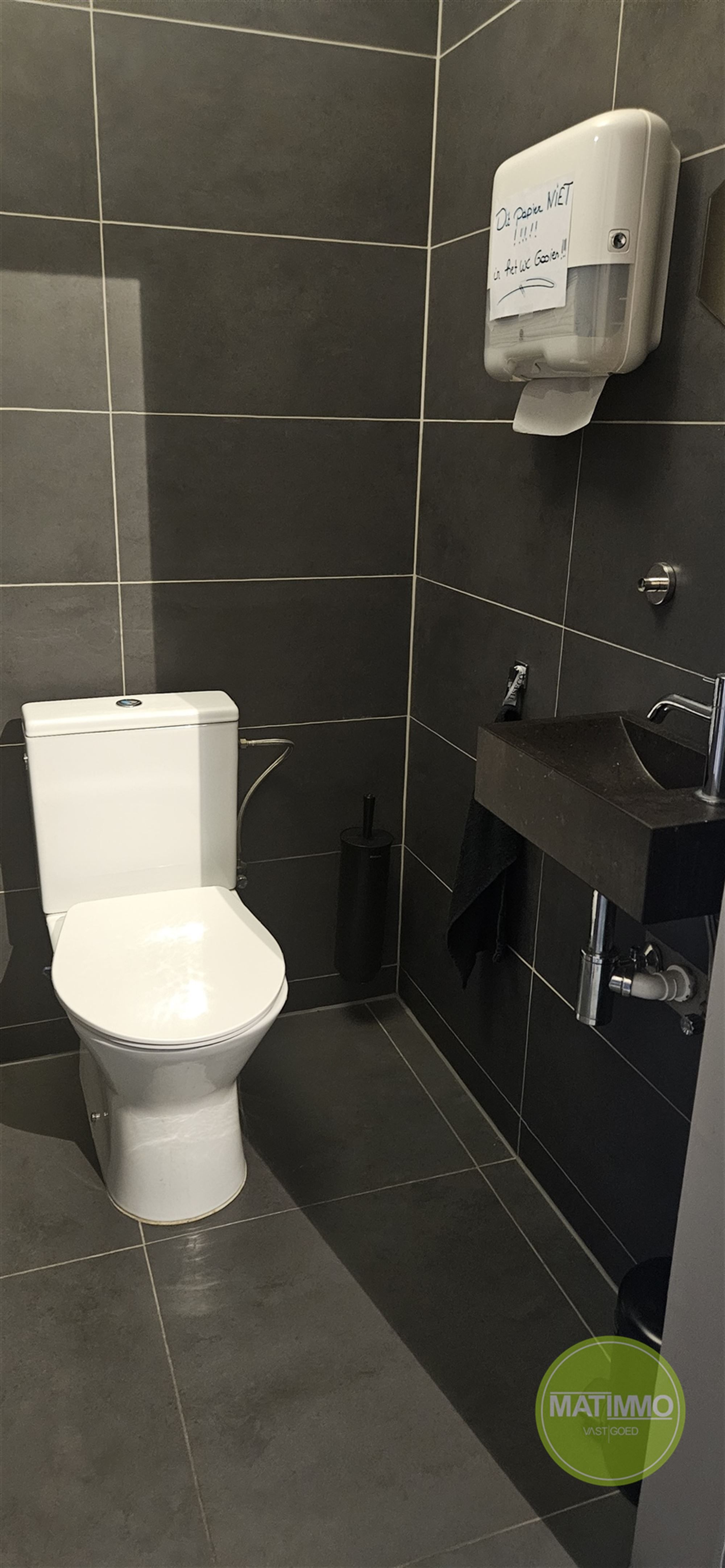 Unieke kans nabij het centrum van Mol - Commerciële Ruimte v foto 13