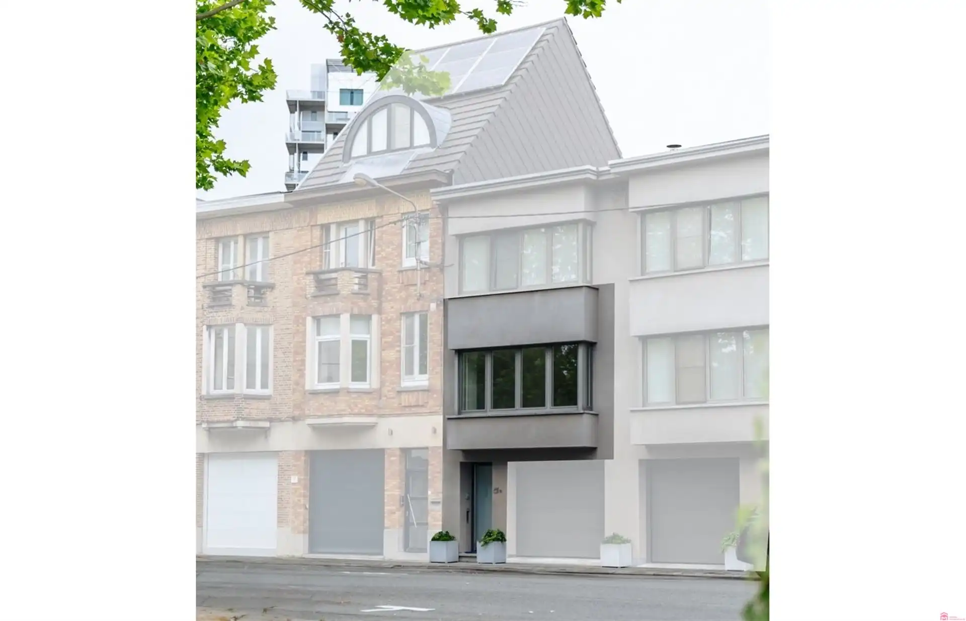 Volledig gerenoveerd appartement met zalig terras foto 2