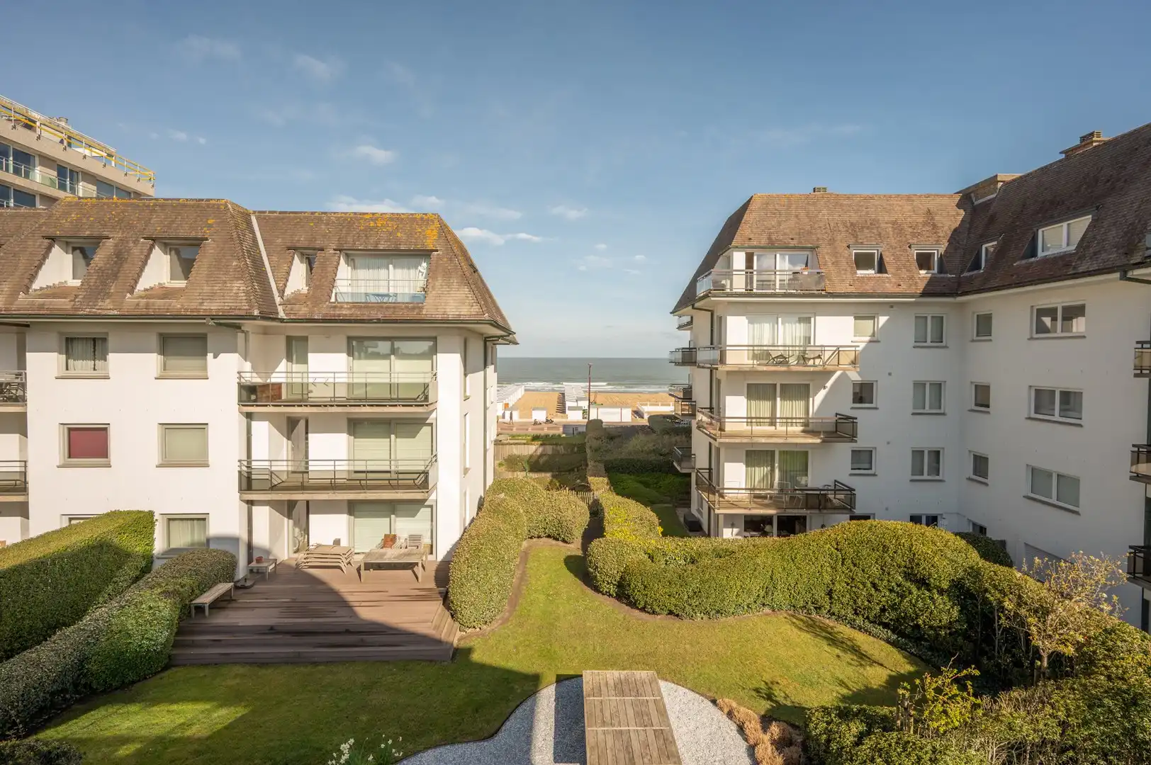 Appartement met zeezicht, gelegen in een villaresidentie in hartje Zoute. foto 23
