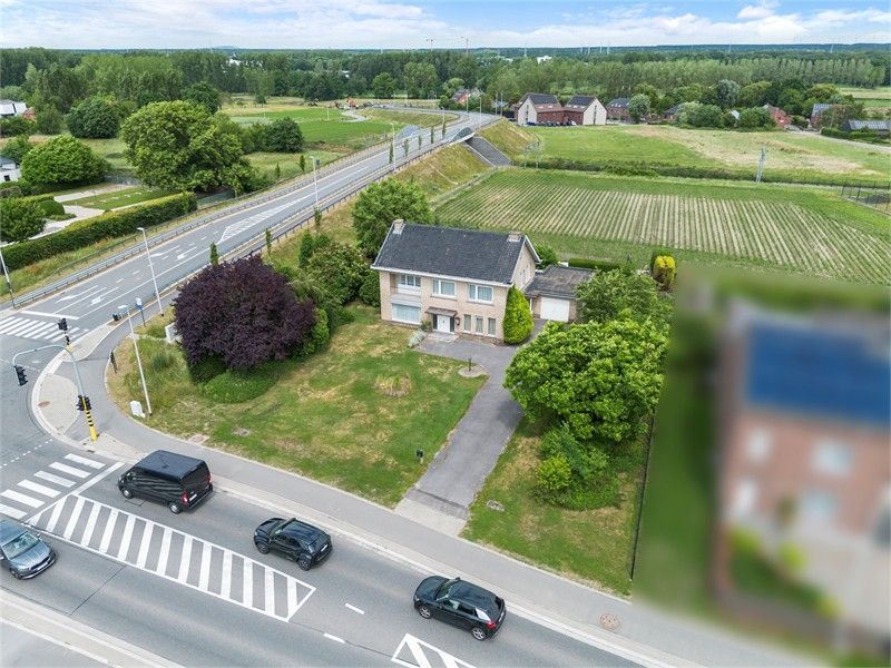 RUIME WONING MET 4 SLAAPKAMERS GELEGEN OP TOPLOCATIE IN  DIEPENBEEK foto 3