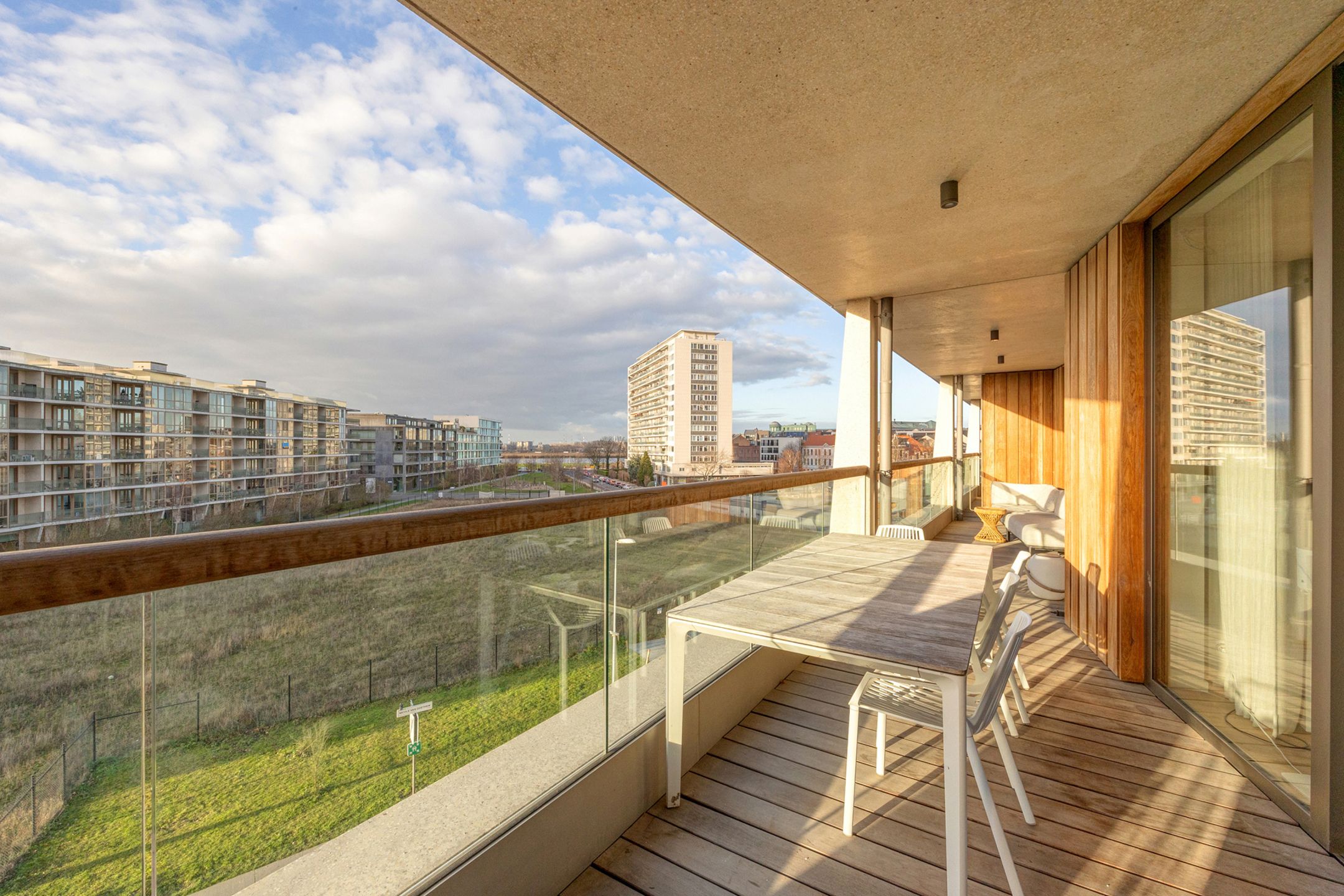 Luxueus appartement met panoramisch uitzicht op toplocatie foto 7