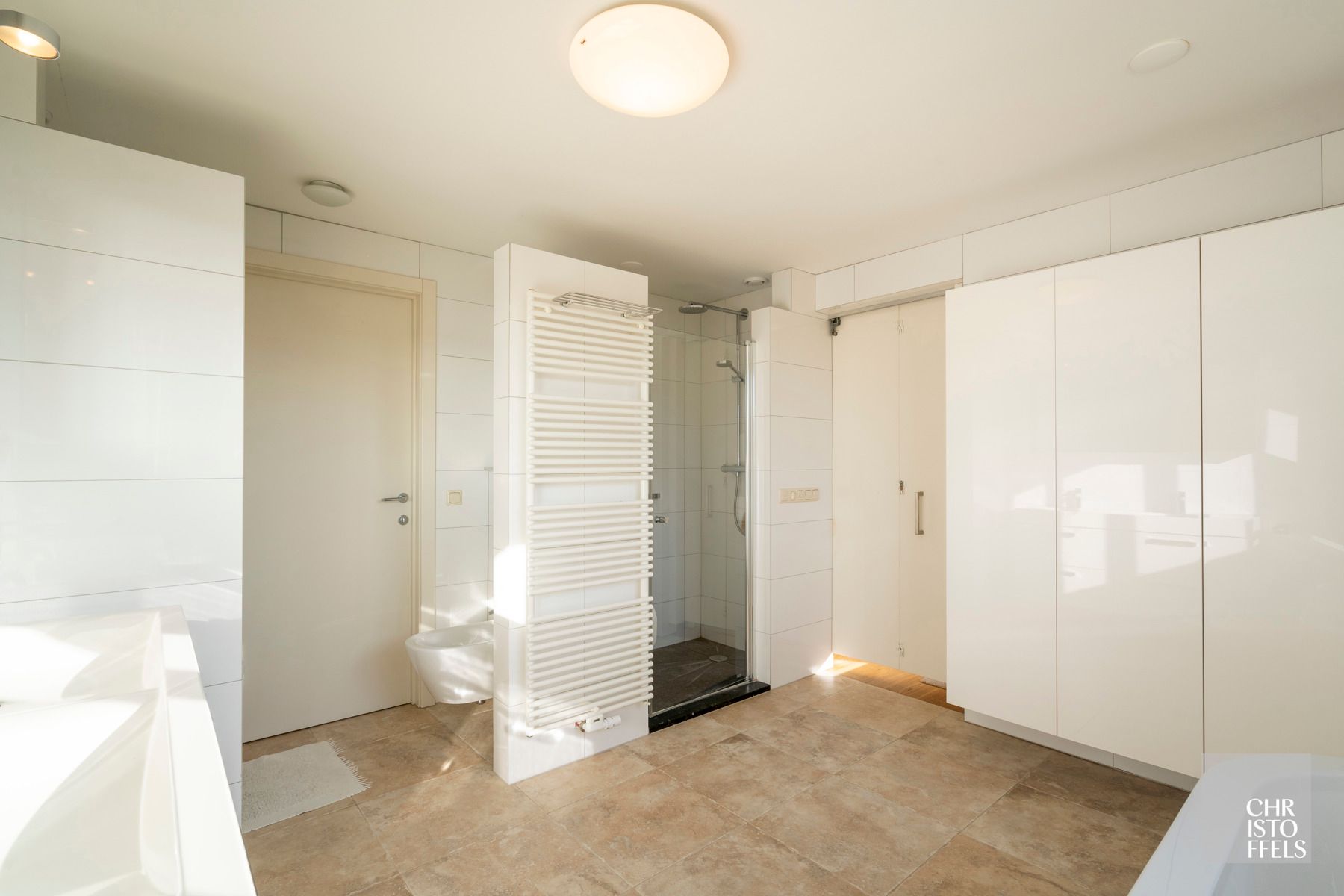 Villa (336m²) met 3 slaapkamers en een zwemvijver op een perceel van 1.219m²!  foto 24
