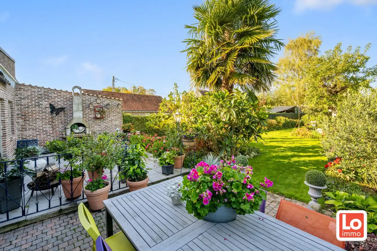 VERKOCHT! Charmante halfopen woning met inpandige garage op een rustige en groene locatie in Beervelde! foto 24