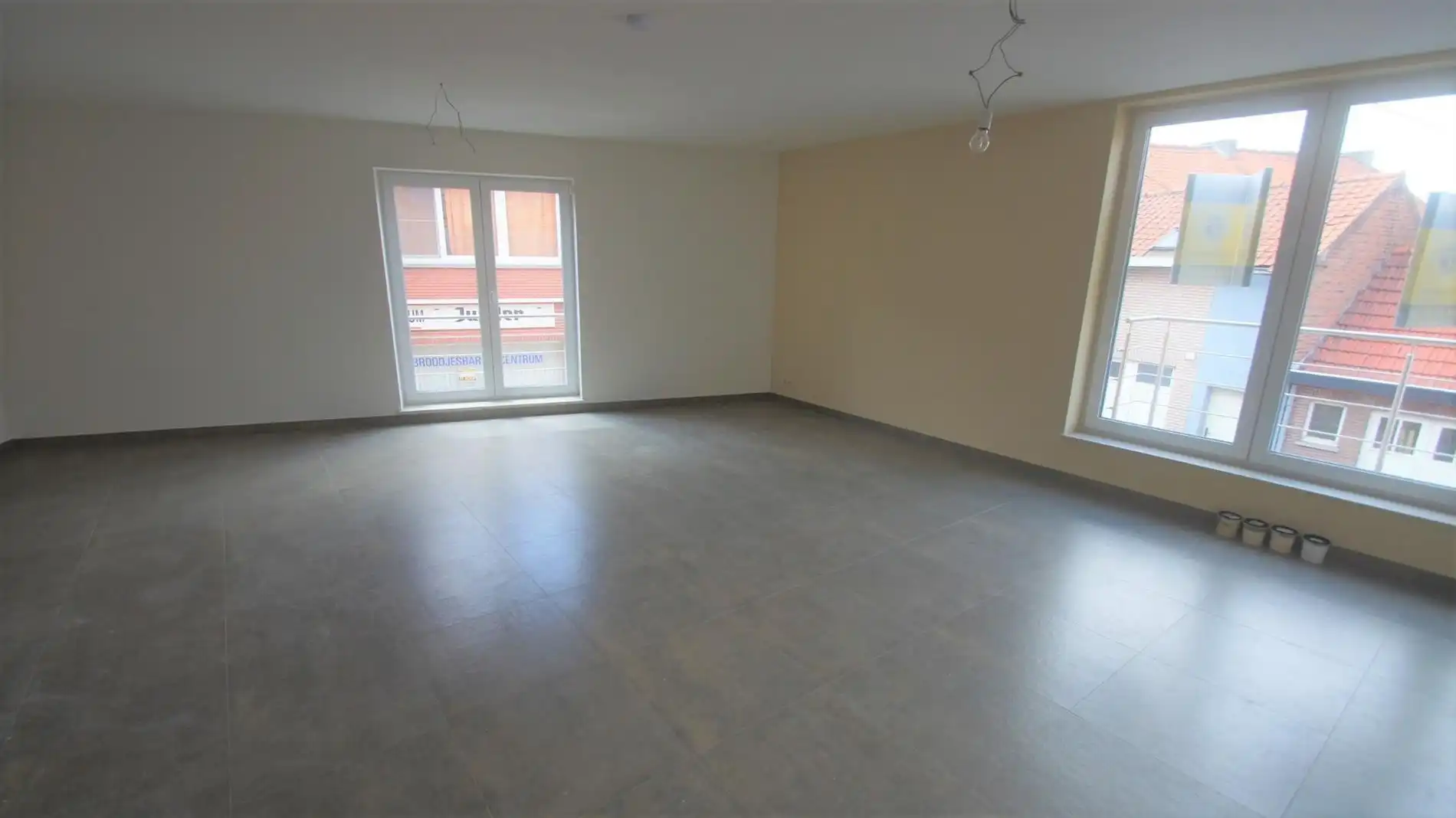 Energiezuinig duplexapp. met 2 slpks, terras en autostaanplaats foto 5