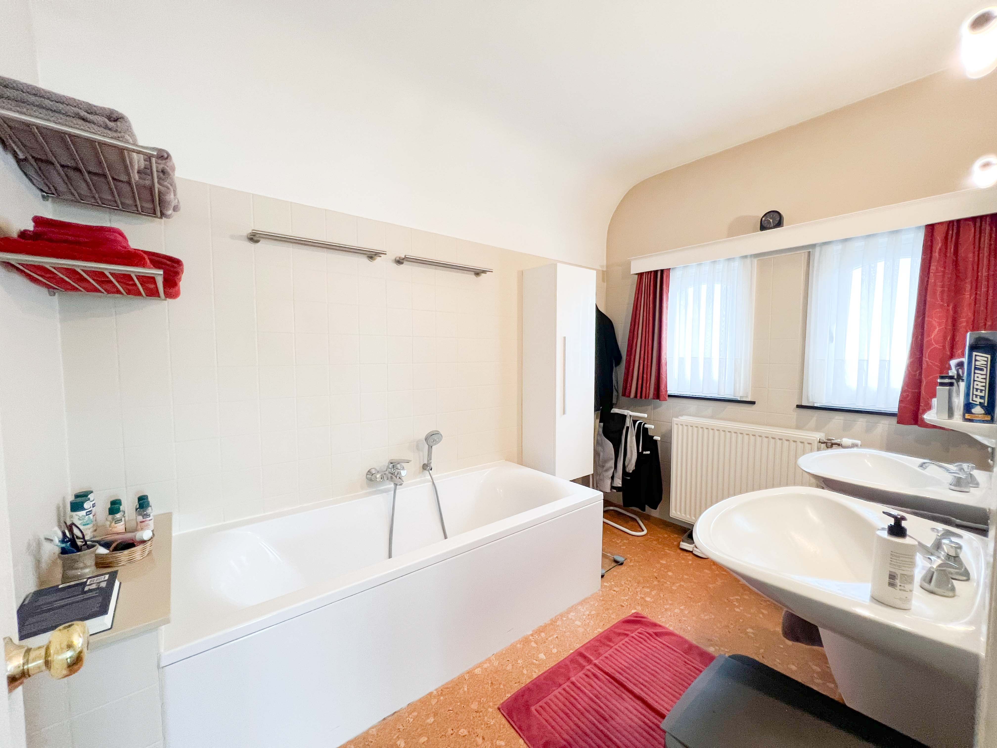 Prachtige vrijstaande woning op perfecte locatie foto 17