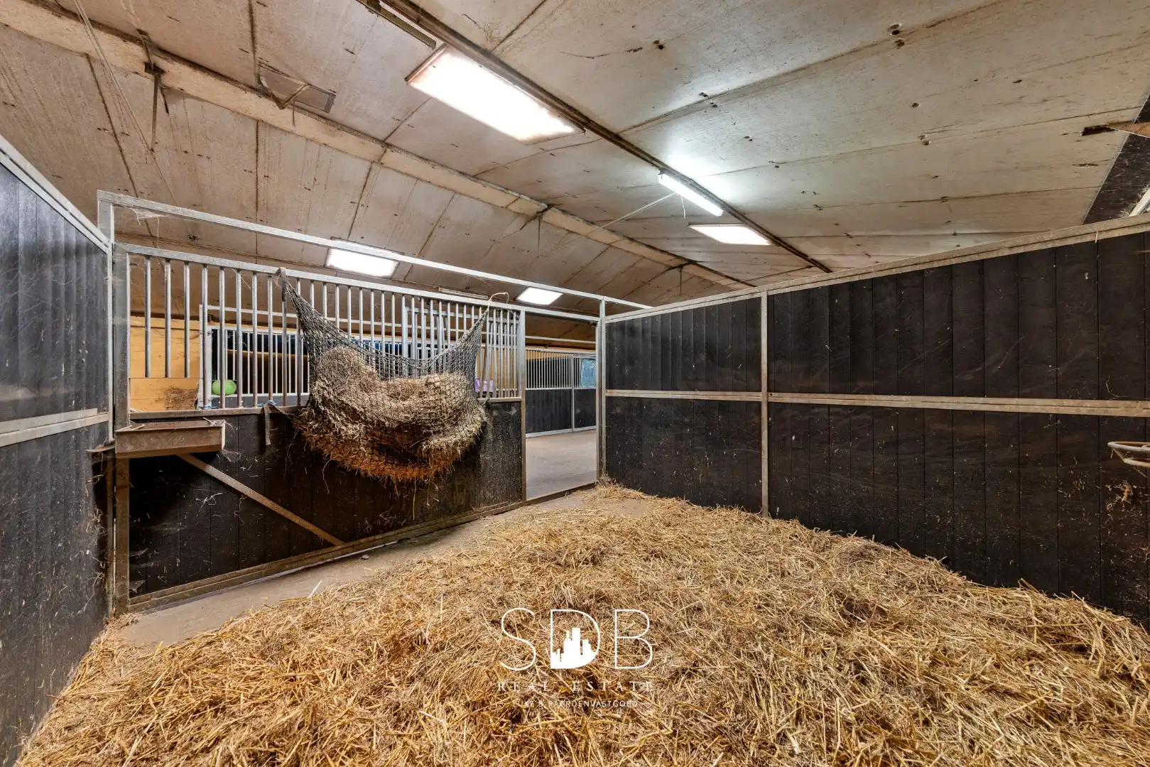 Boerderij met paardenfaciliteiten en graslanden op 14.490m² foto 13