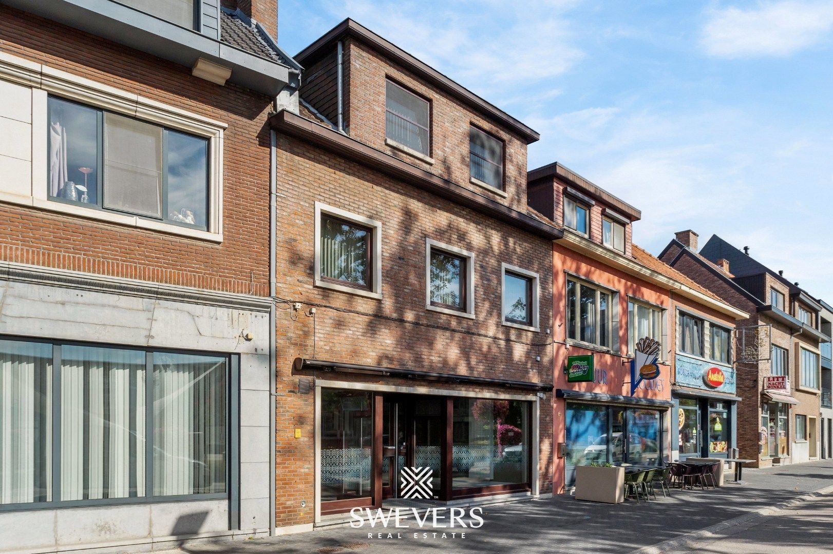 Recent vernieuwd handelspand op toplocatie te Lummen centrum foto 16