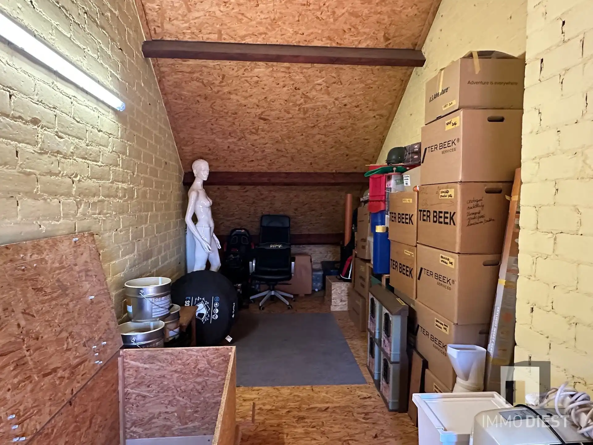 Zonnige woning met 3 slpks, garage en tuin foto 23