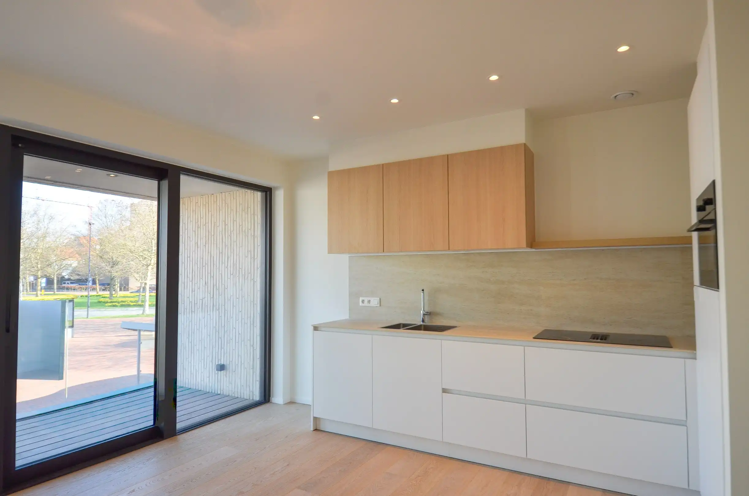 Nieuwbouw: Licht en modern nieuwbouwappartement met terras nabij Duinenwater. foto 3