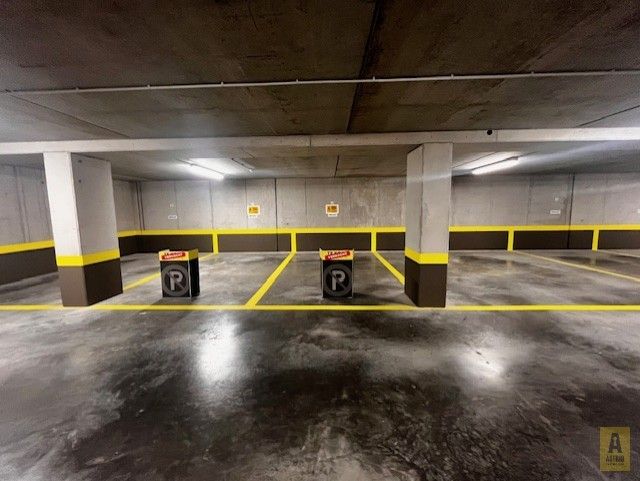 Meerdere ondergrondse parkeerplaatsen te huur in res Europe foto 5