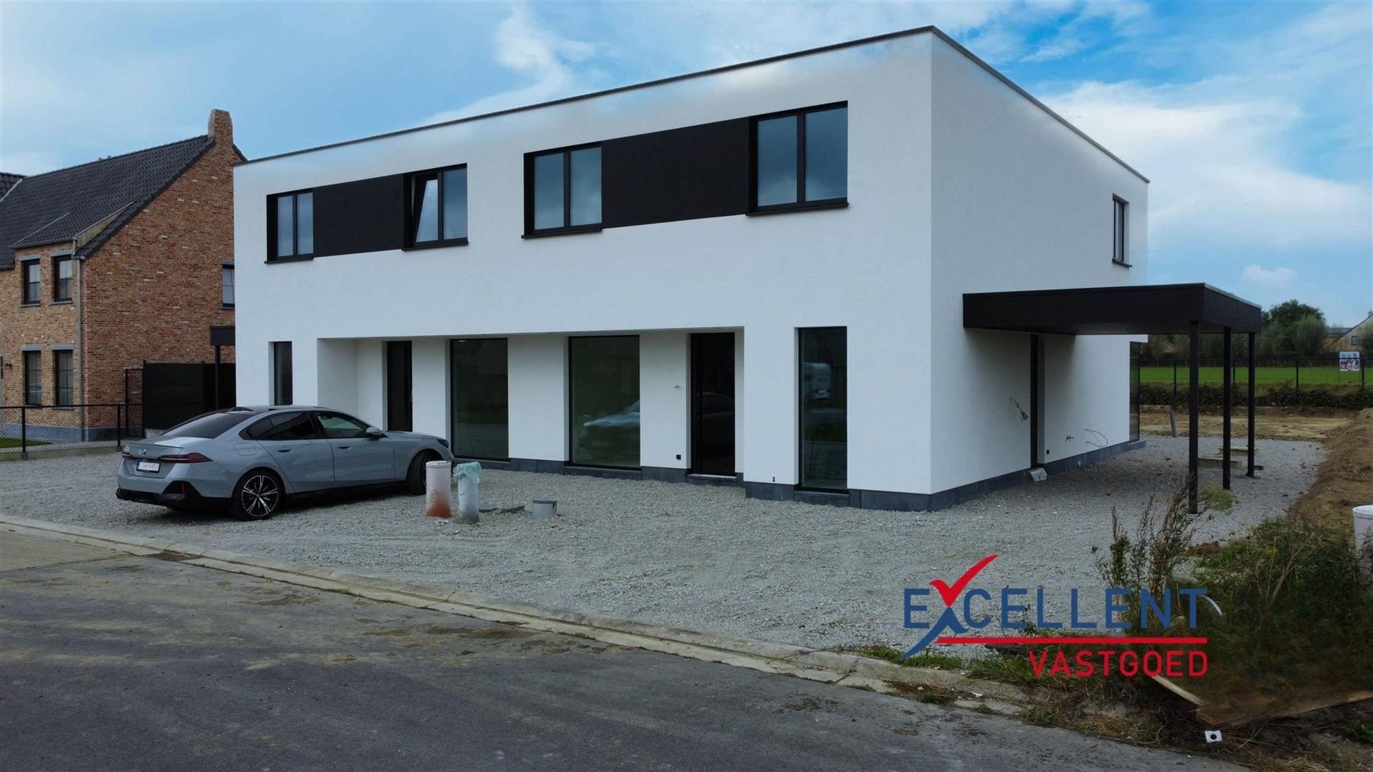 Moderne nieuwbouwwoning in afwerkingsfase te Roeselare foto 9