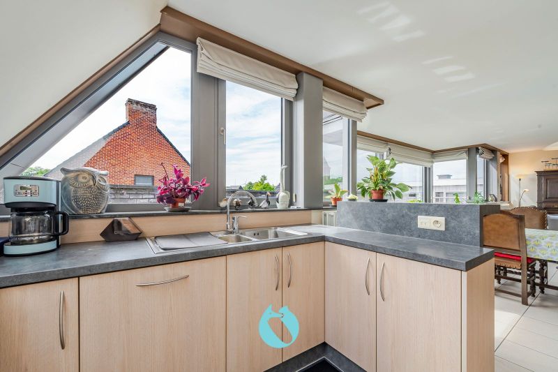 Dit prachtig en ruim appartement met één van de mooiste terrassen te Evergem is gelegen in de Kapellestraat foto 10