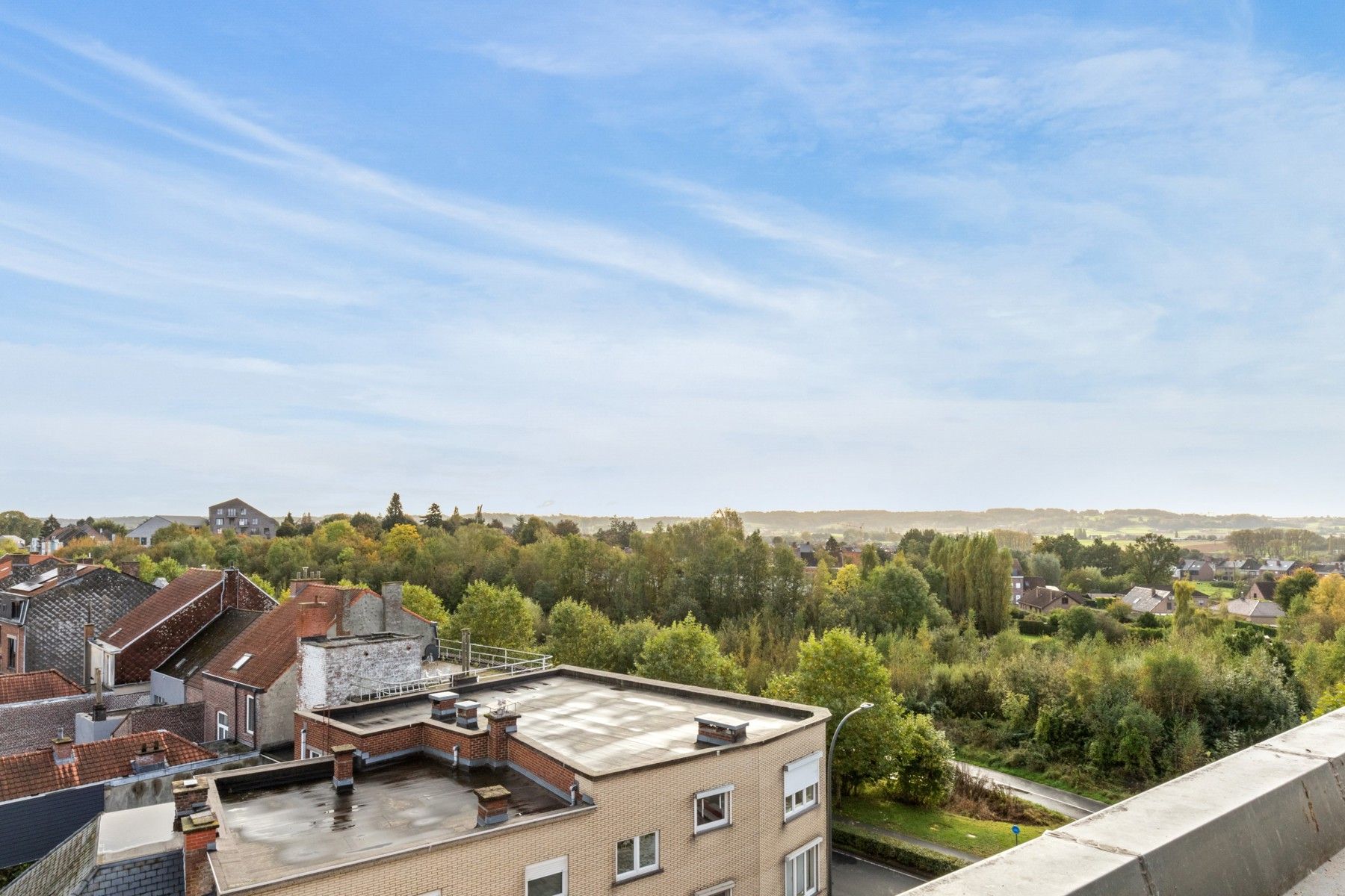 Volledig gerenoveerd appartement MET GESLOTEN GARAGE, Ronse foto 17