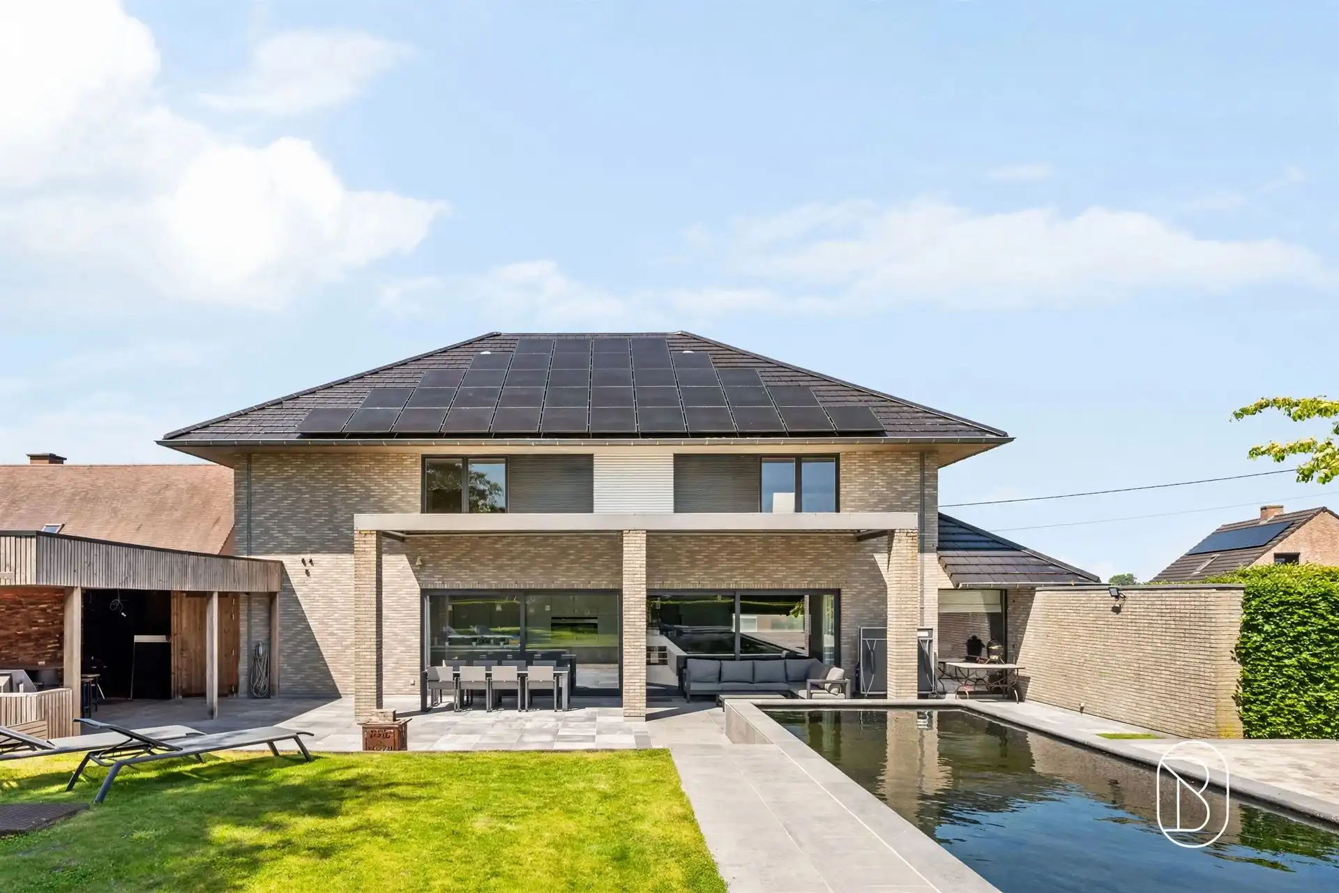 Grote energiezuinige villa met zwemvijver en mooie tuin foto 23