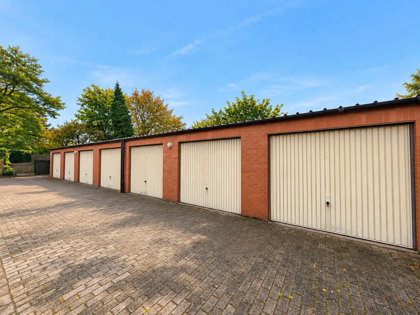 Instapklaar appartement met 2 slaapkamers en terras foto 23