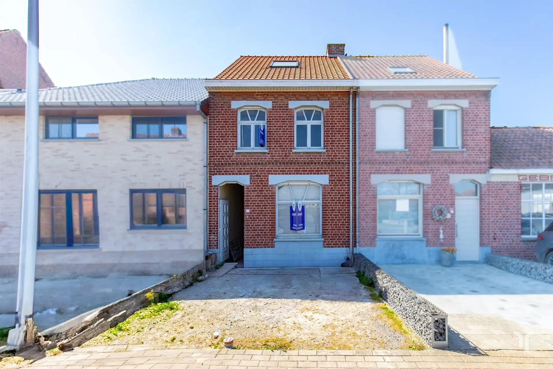 Ruime woning in heropbouw met nieuwe aanbouw. foto 15