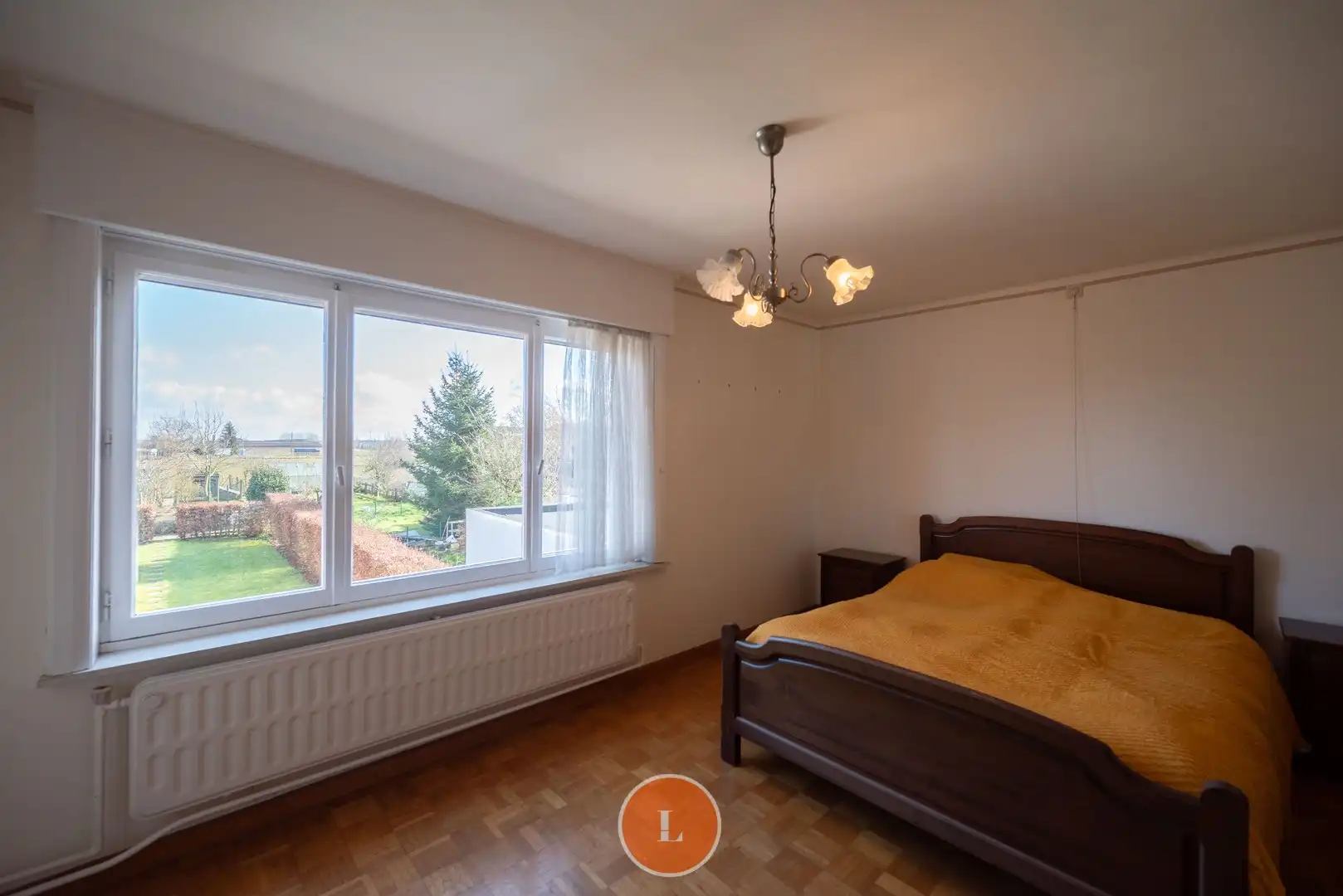 Op te frissen woning vlakbij het centrum van Wevelgem! foto 9