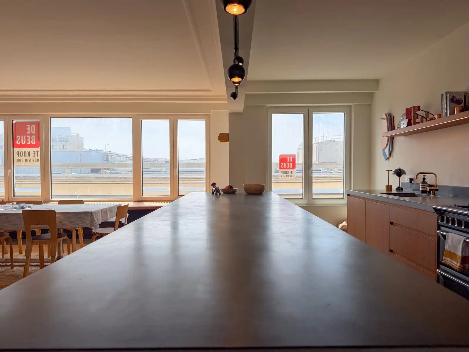 Exclusief appartement met lateraal zeezicht, veel lichtinval en twee grote slaapkamers. foto 10