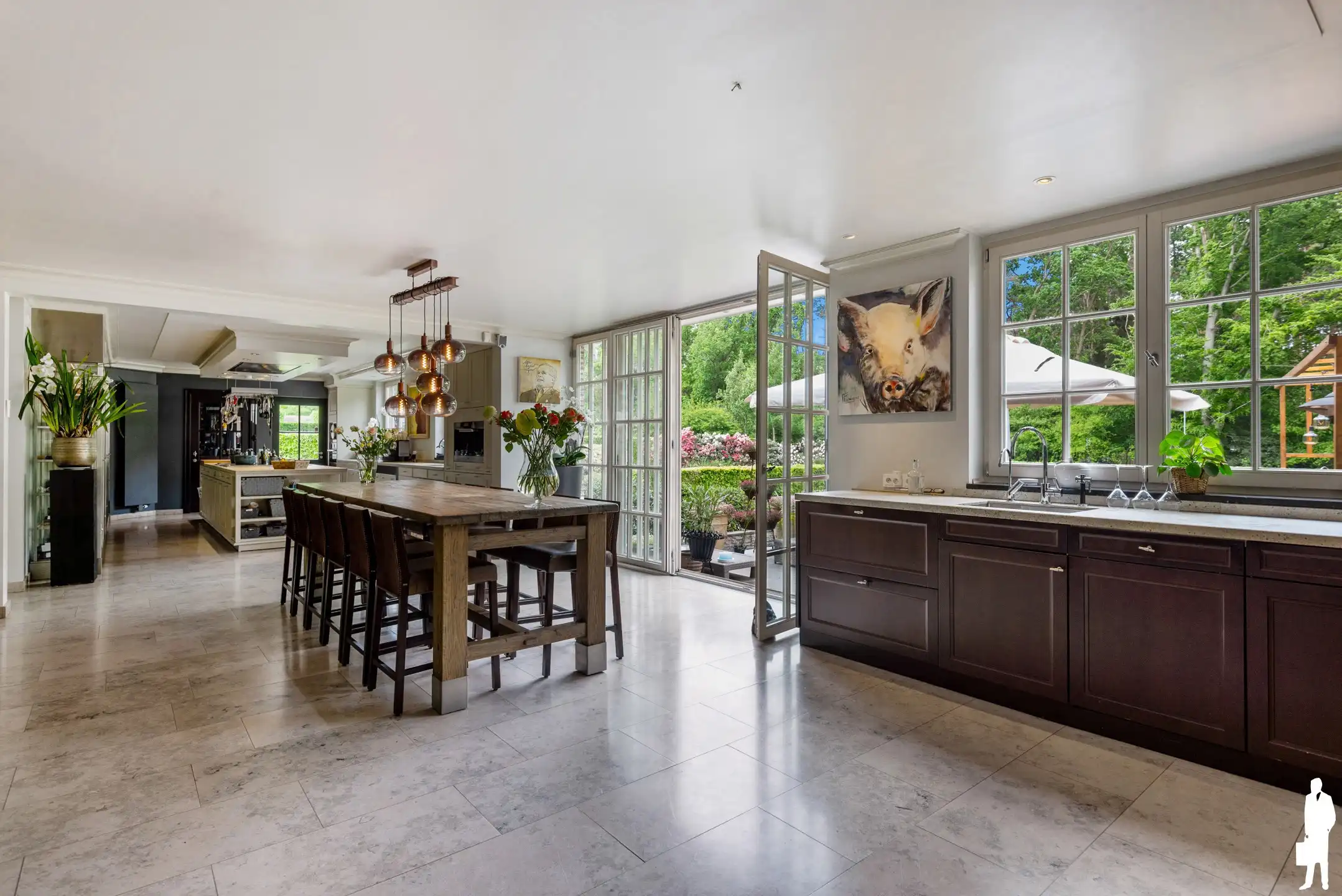 Exclusieve villa met zwembad op een perceel van 6.420 m² foto 4