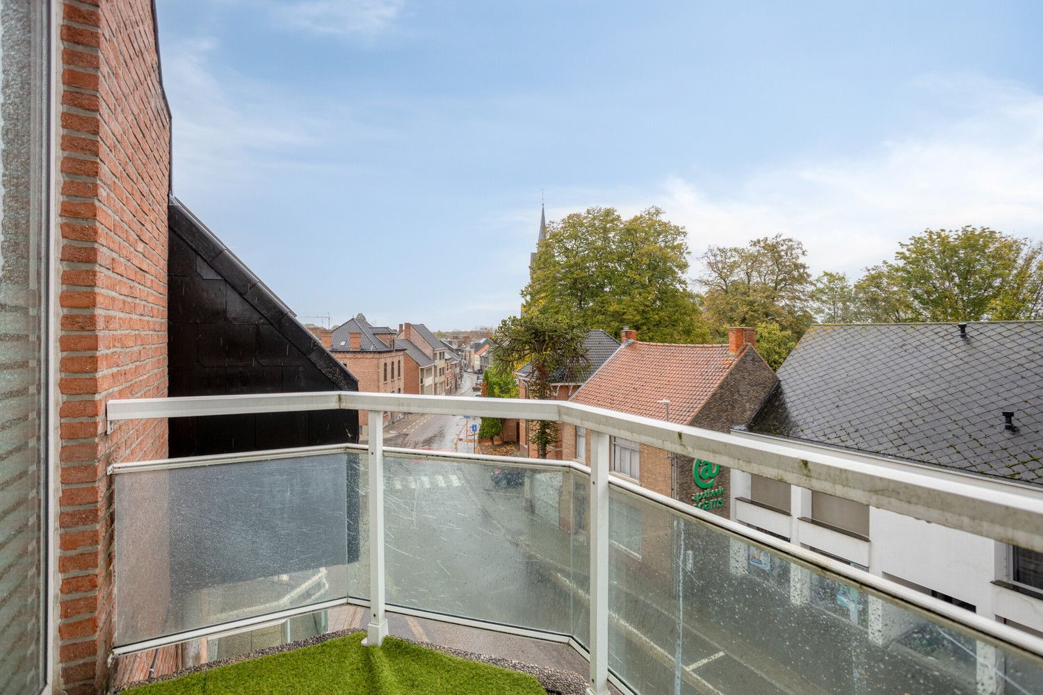 RUIM EN LICHT APPARTEMENT MET 3 SLPKS, TERRASSEN EN GARAGE IN HET HARTJE VAN LUMMEN! foto 8